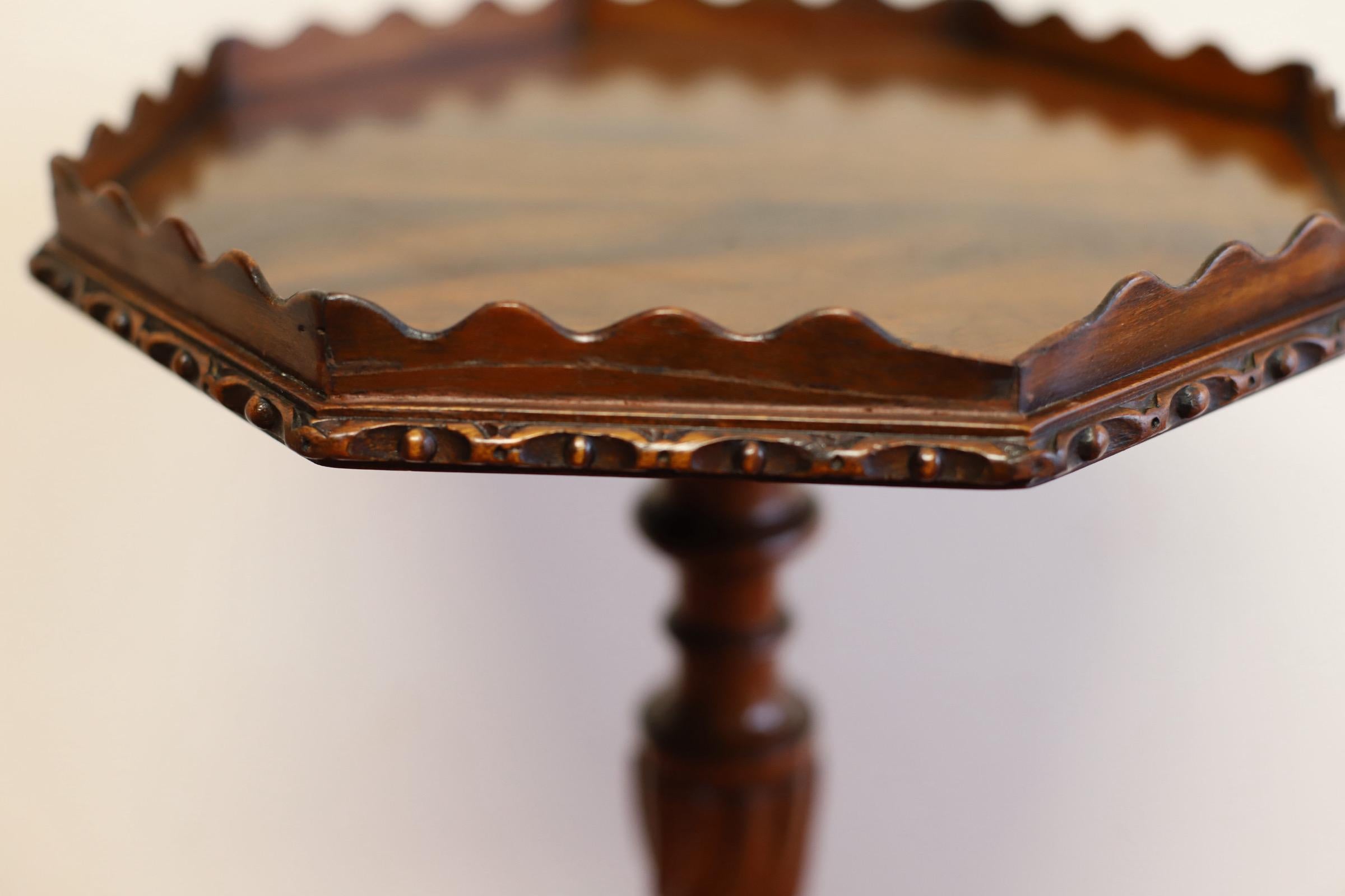 Fine Antique Mahogany Wine Table  For Sale 8