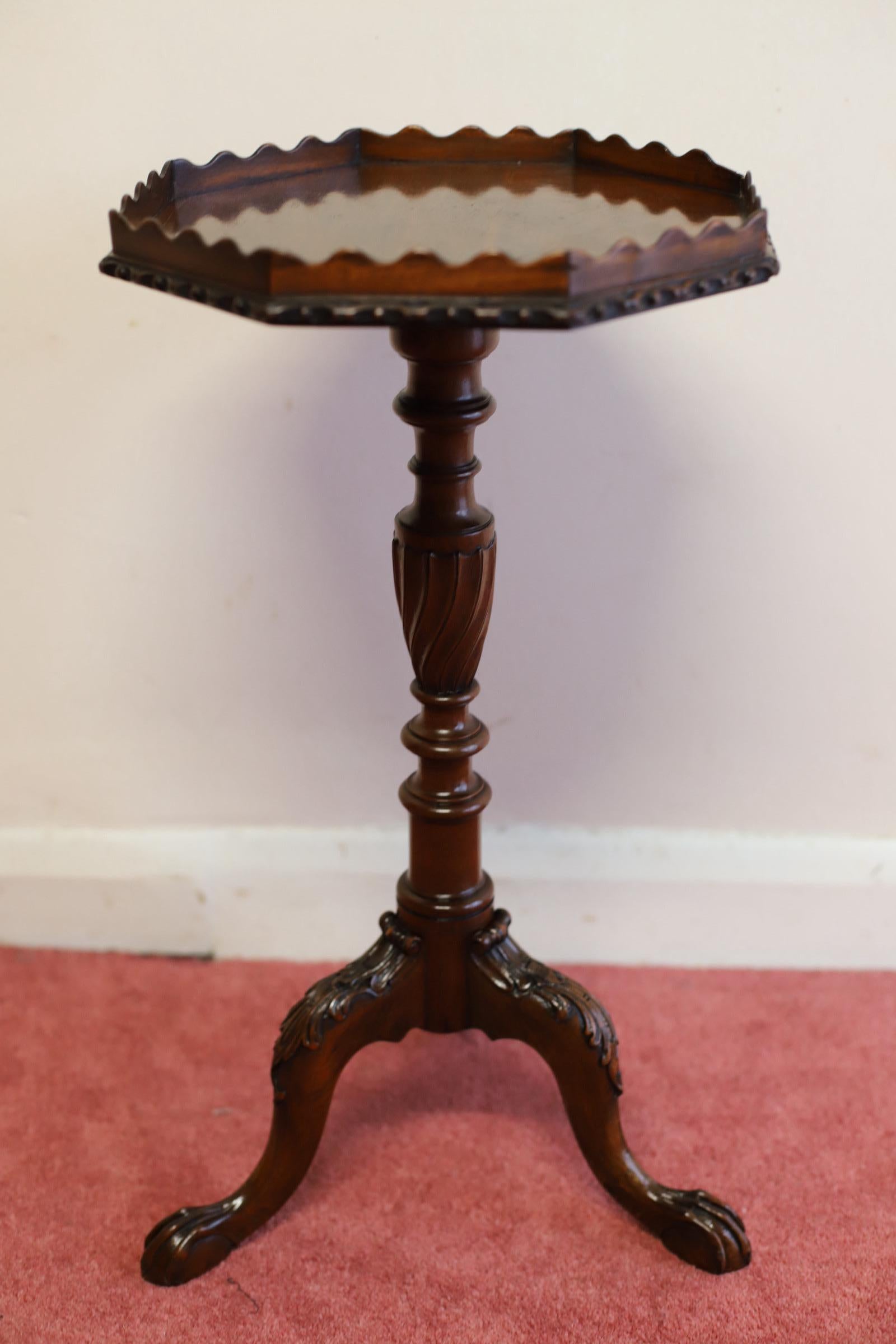 Fine Antique Mahogany Wine Table  For Sale 11