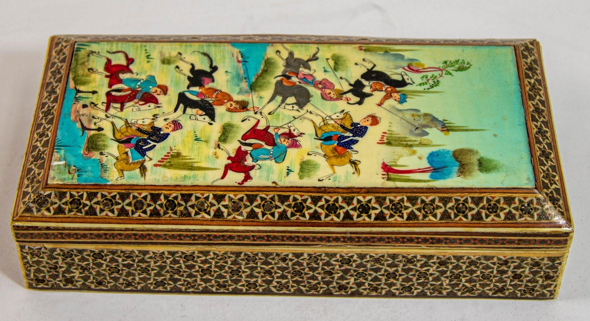 Belle boîte à bijoux d'antiquités en micro-mosaïque incrustée de style indo persan mauresque en vente 5