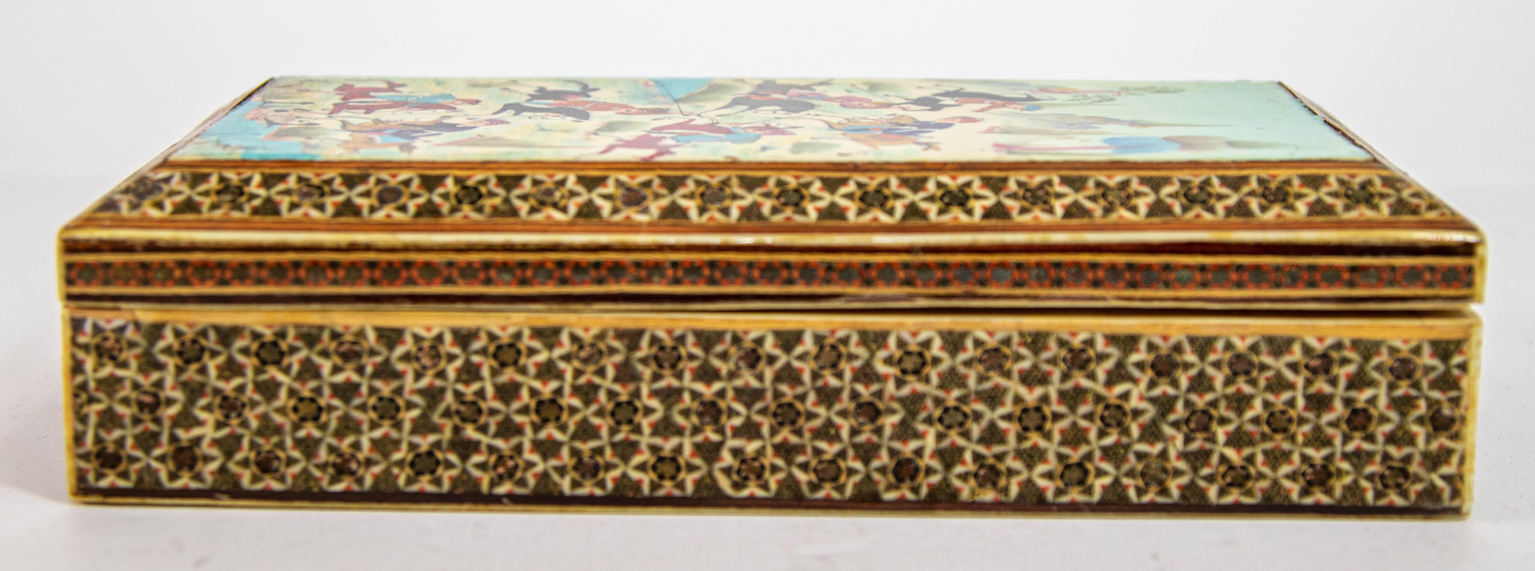 Fine Antique Micro Mosaic Indo Persian Moorish Inlaid Trinket Box In Good Condition For Sale In North Hollywood, CA