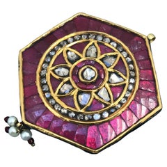 Fine Antique Mughal Gold Ruby Diamond Pendant