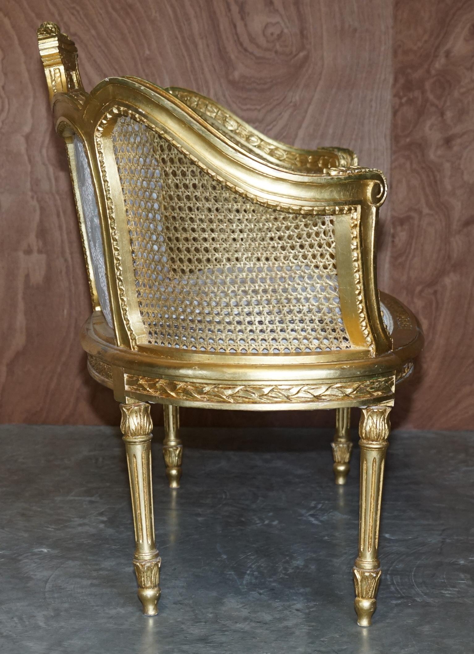 Feines antikes Napoleon III circa 1870 Gold Giltwood Bergere Louis XVI Sofa Sofa Settee im Angebot 4