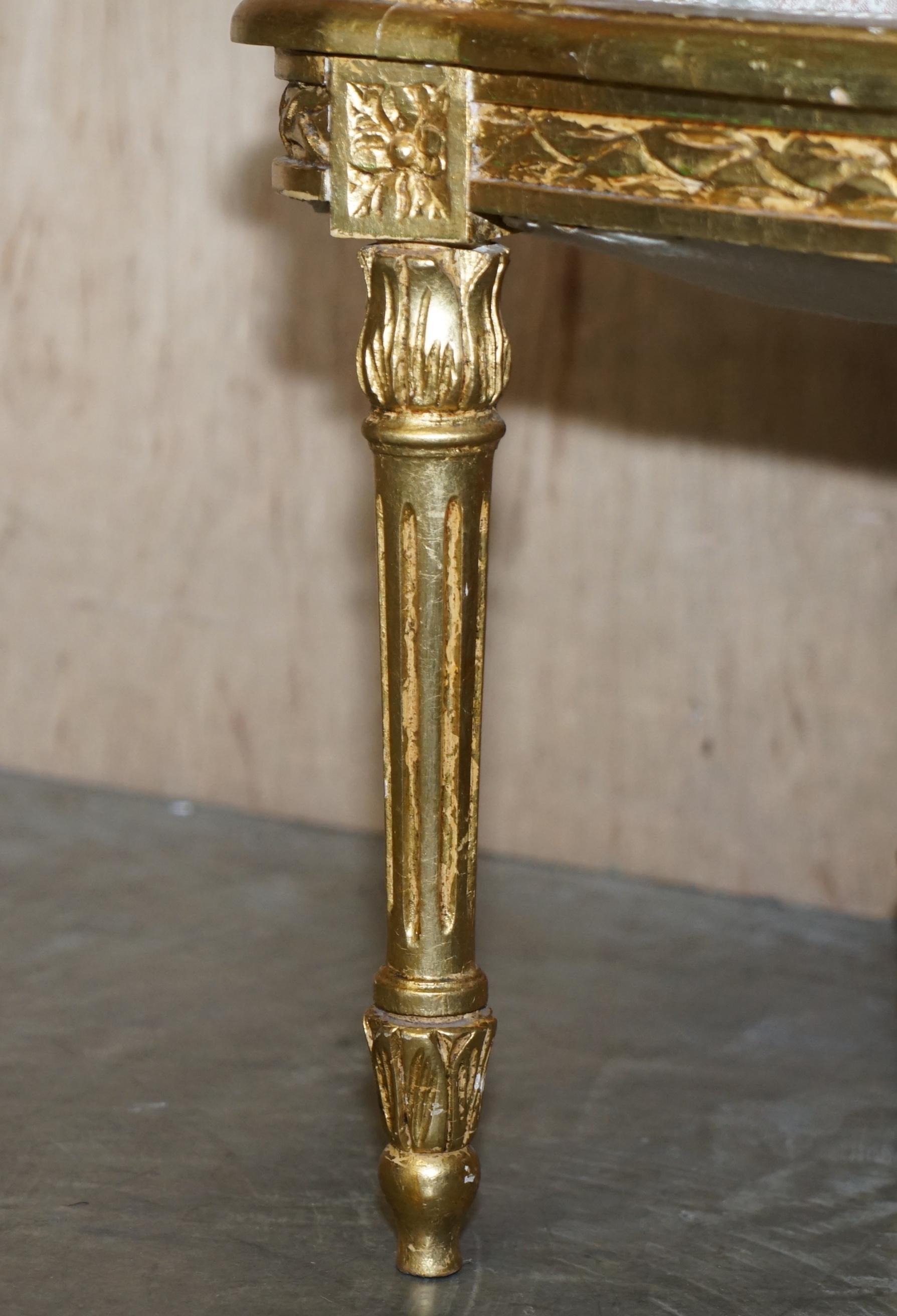 Fine Antique Napoleon III circa 1870 Gold Giltwood Bergere Louis XVI Sofa Settee For Sale 3