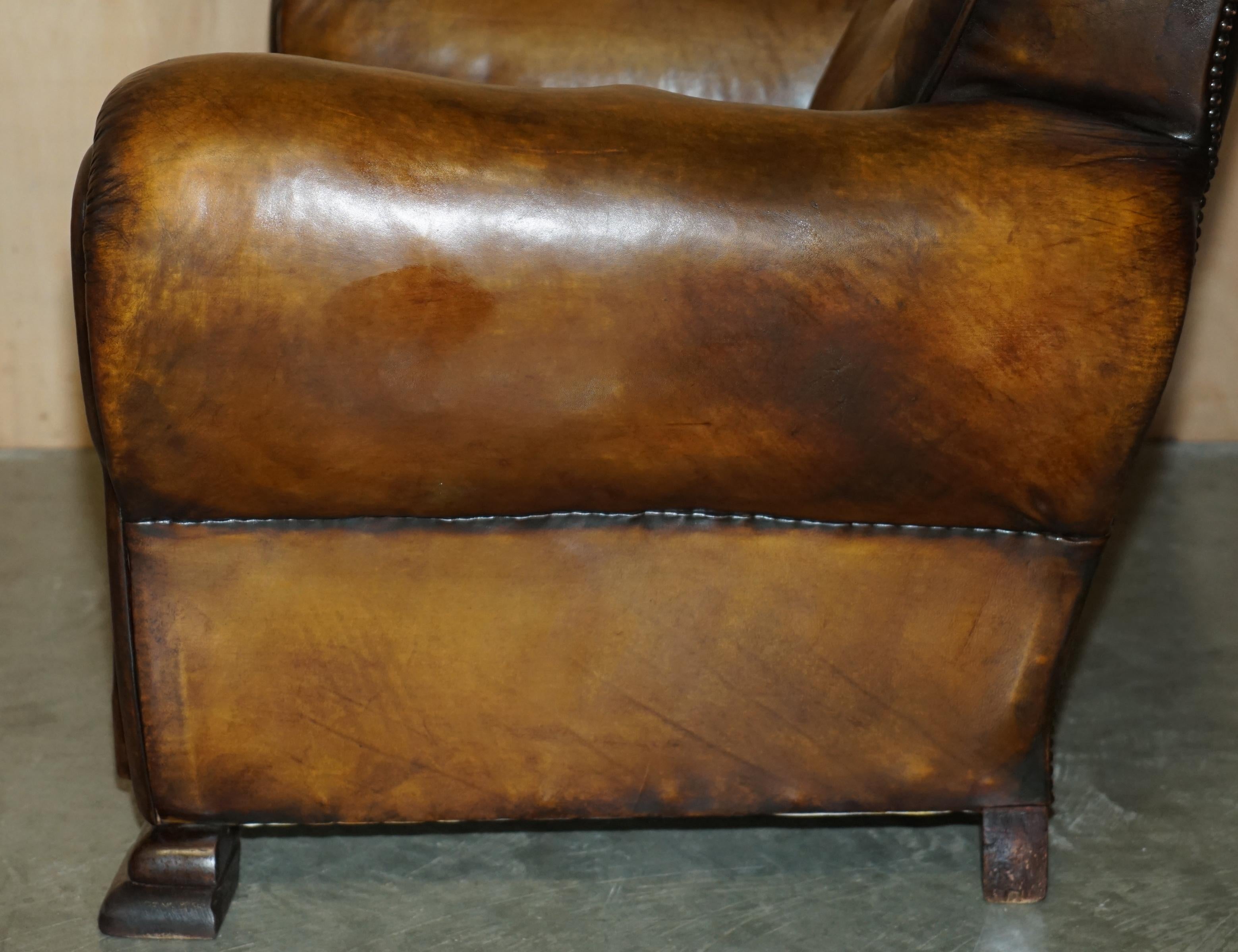 FINE ANTIQUE PAIR OF ART DECO FULLY RESTORED CIGAR BROWN LEATHER CLUB ARMCHAIRs For Sale 8