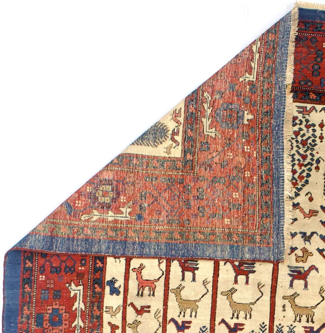 Fine Antique Persian Bakhshayesh Rug 5’9