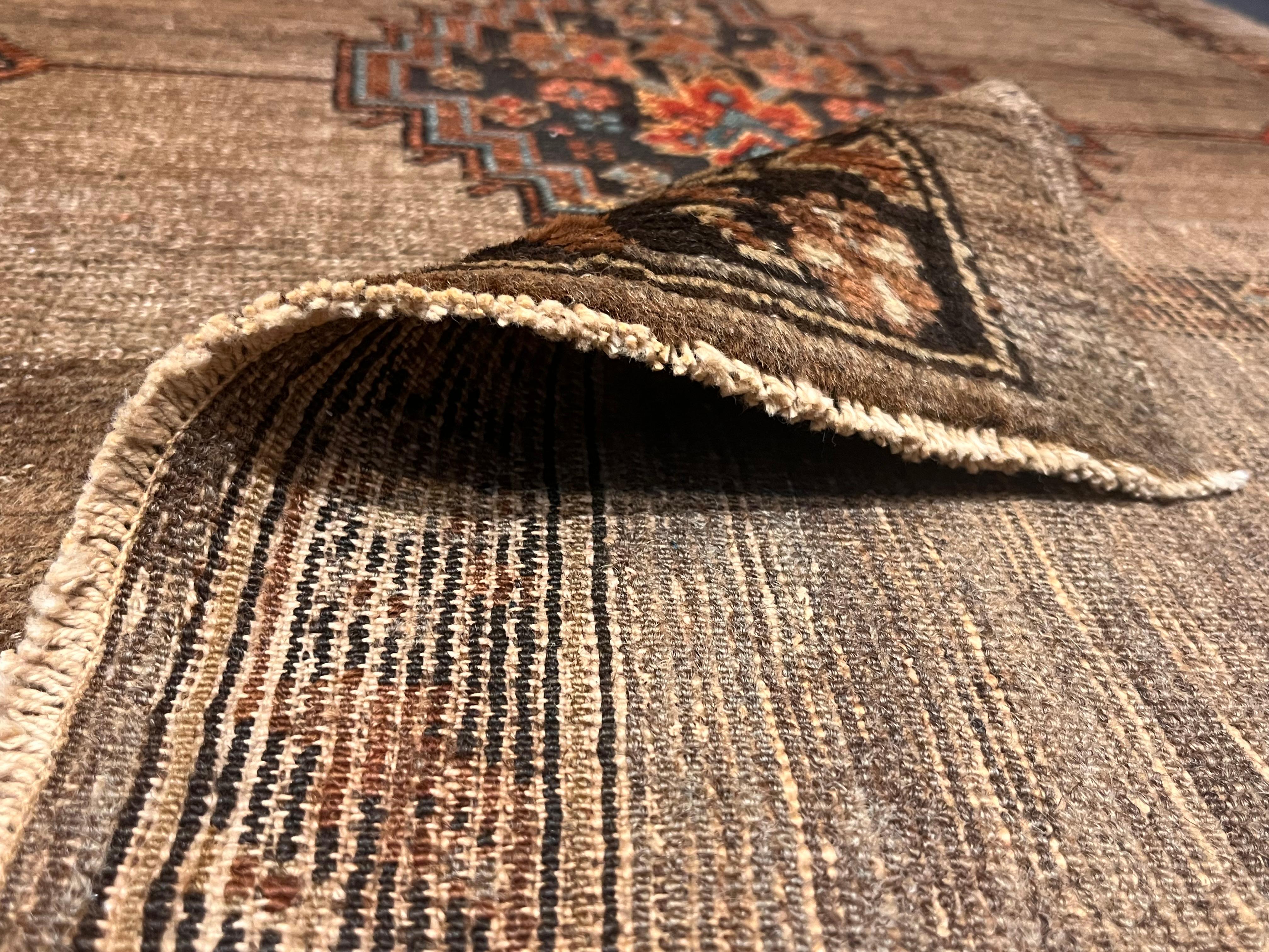 Fine Antique Persian Bakhshayesh Tribal Wool Rug 2'11