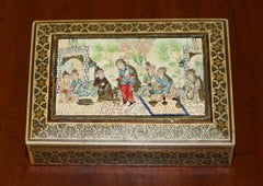 FiNE ANTIQUE PERSIAN CIGARETTE BOX DEPICTING ORIENTAL CHINESE LOOKING PEOPLE