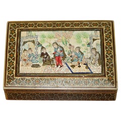 FiNE ANTIQUE PERSIAN CIGARETTE BOX DEPICTING ORIENTAL CHINESE LOOKING PEOPLE