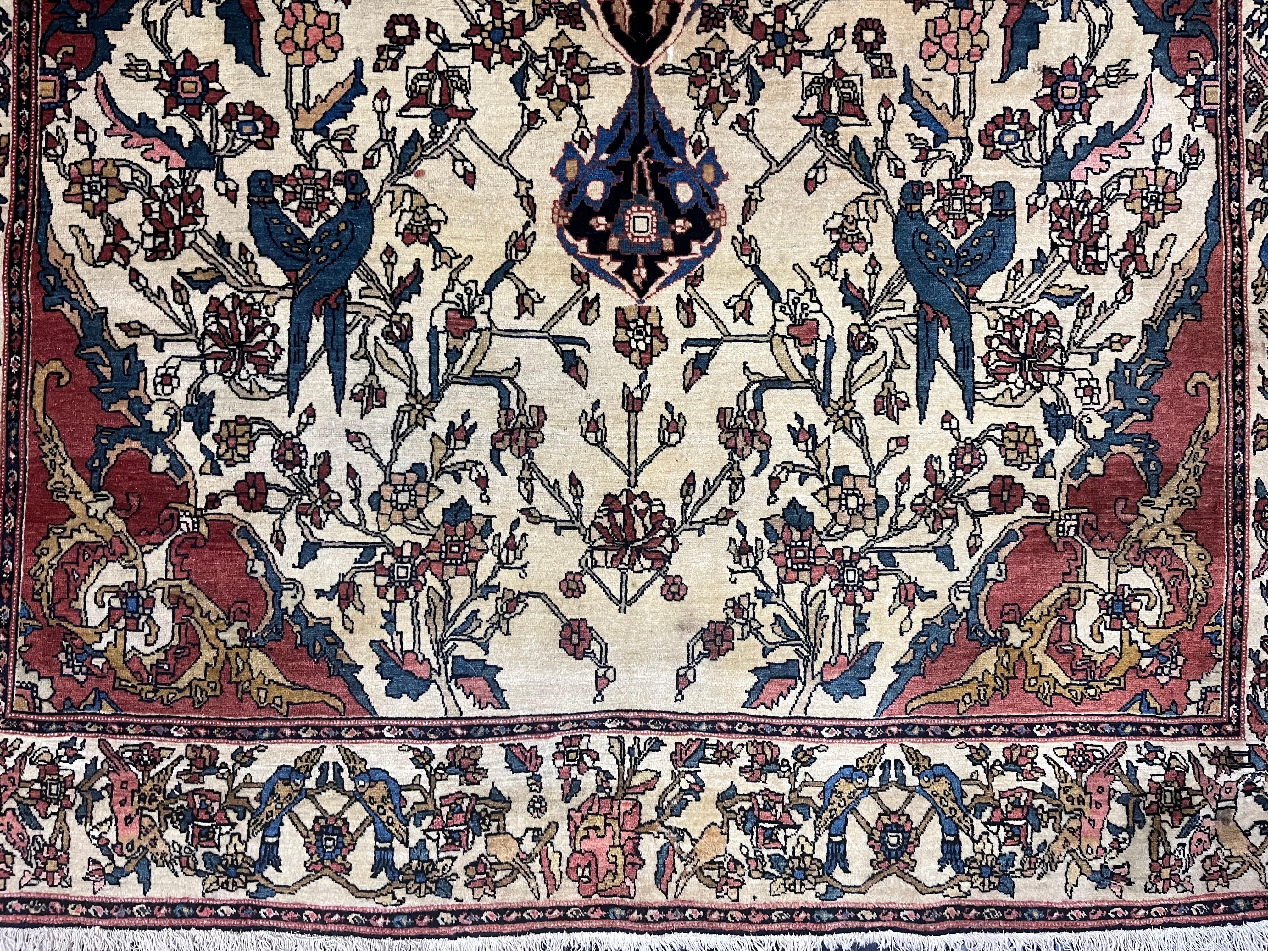 Fine Antique Persian Farahan Sarouk Wool Rug 4'5