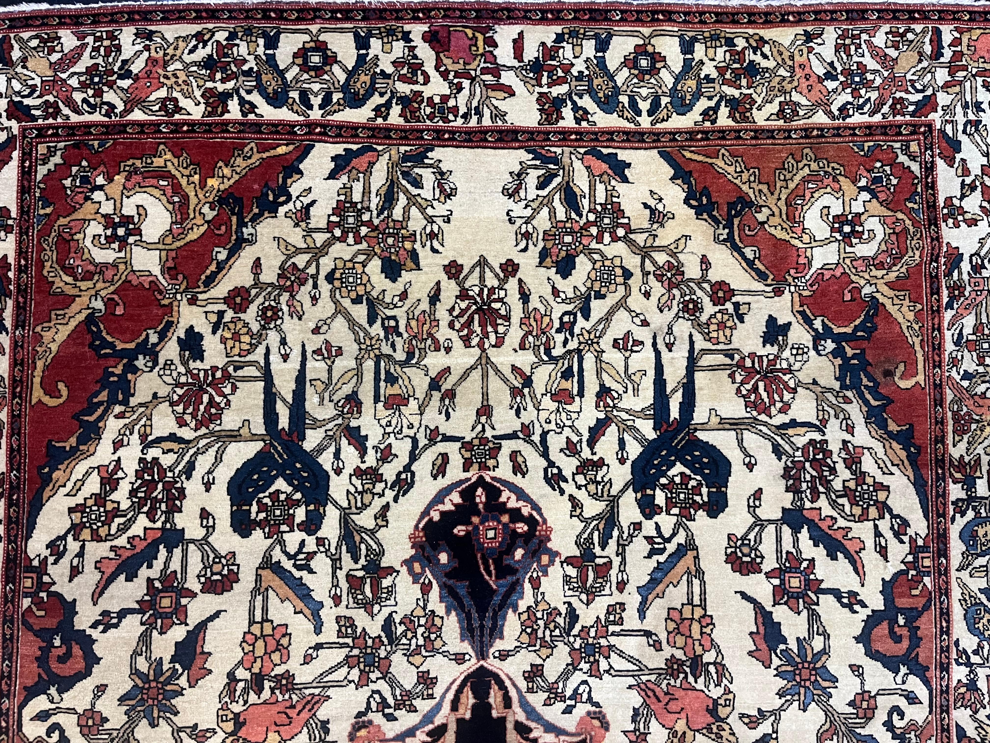 Fine Antique Persian Farahan Sarouk Wool Rug 4'5
