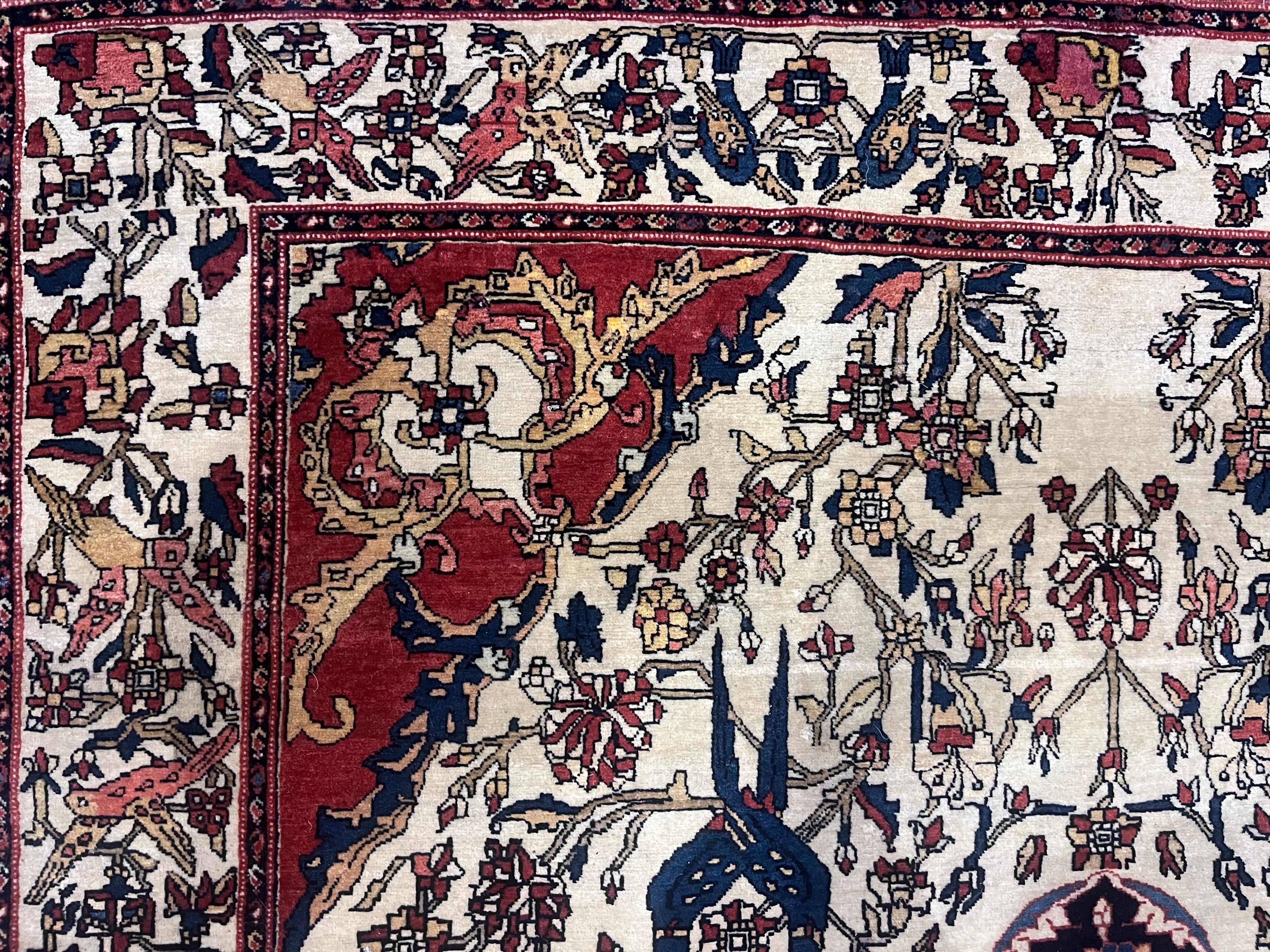 Fine Antique Persian Farahan Sarouk Wool Rug 4'5