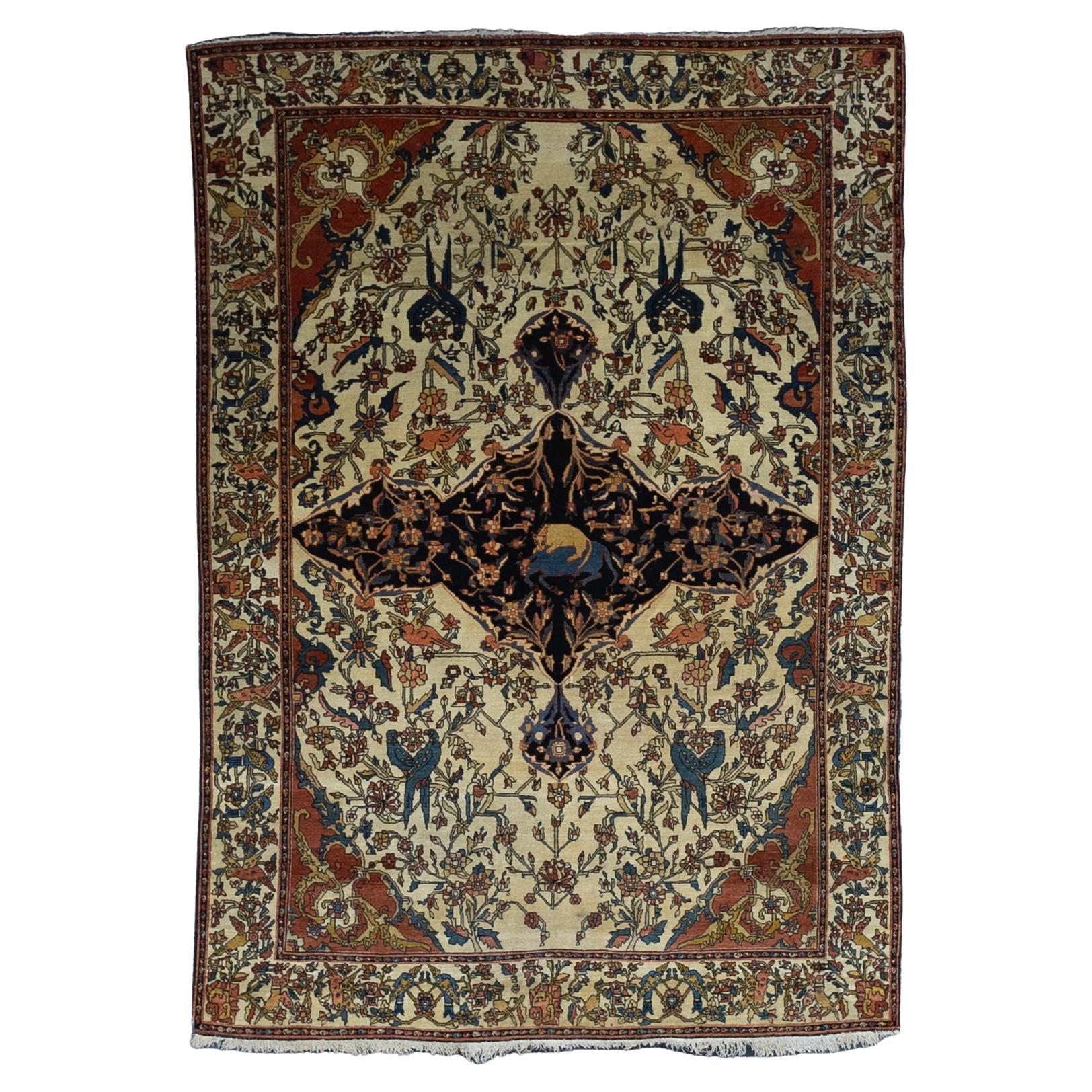 Fine Antique Persian Farahan Sarouk Wool Rug 4'5" x 6’8” For Sale