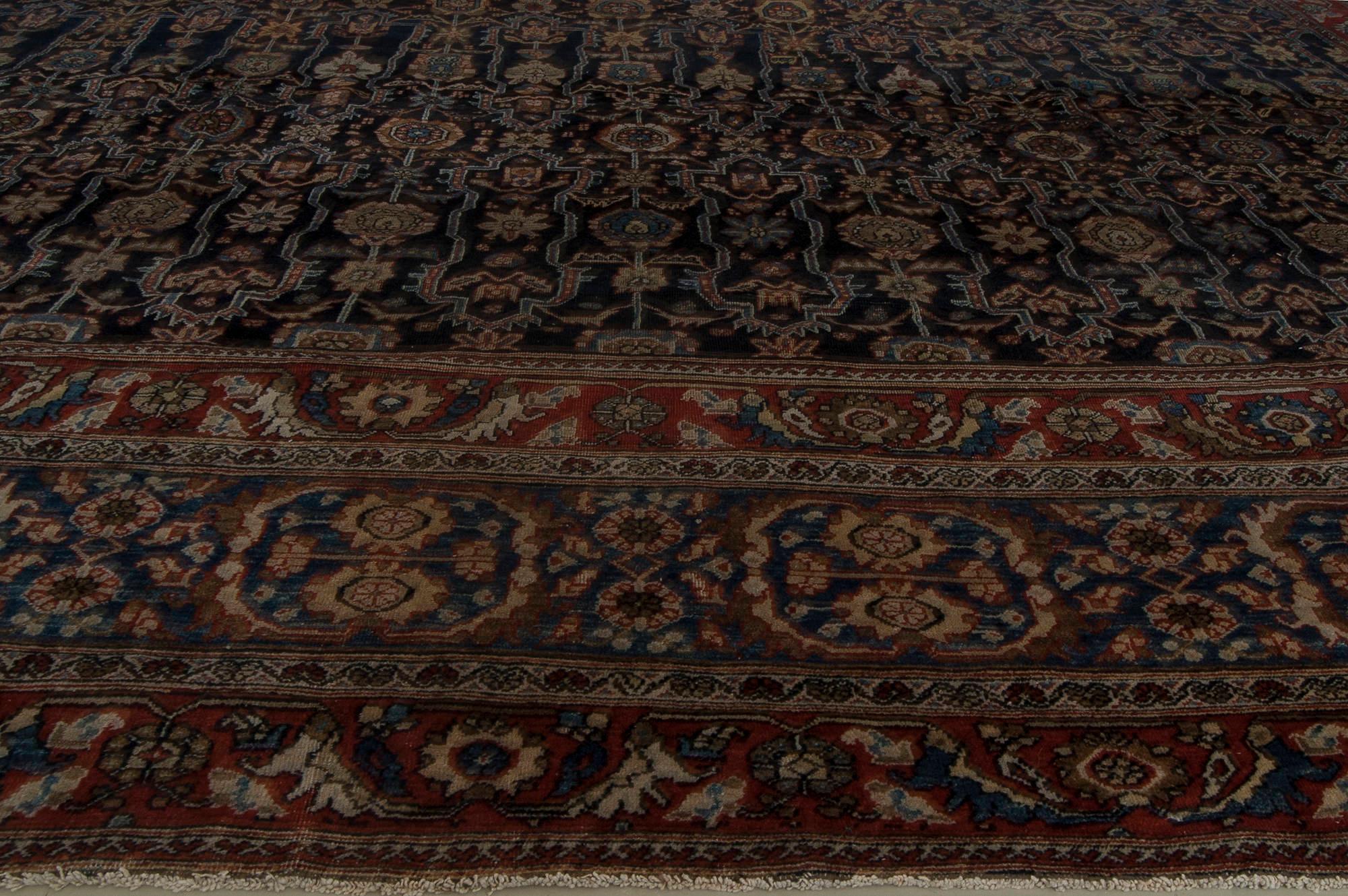 Antique Persian Feraghan Botanic Handmade Wool Rug In Good Condition For Sale In New York, NY