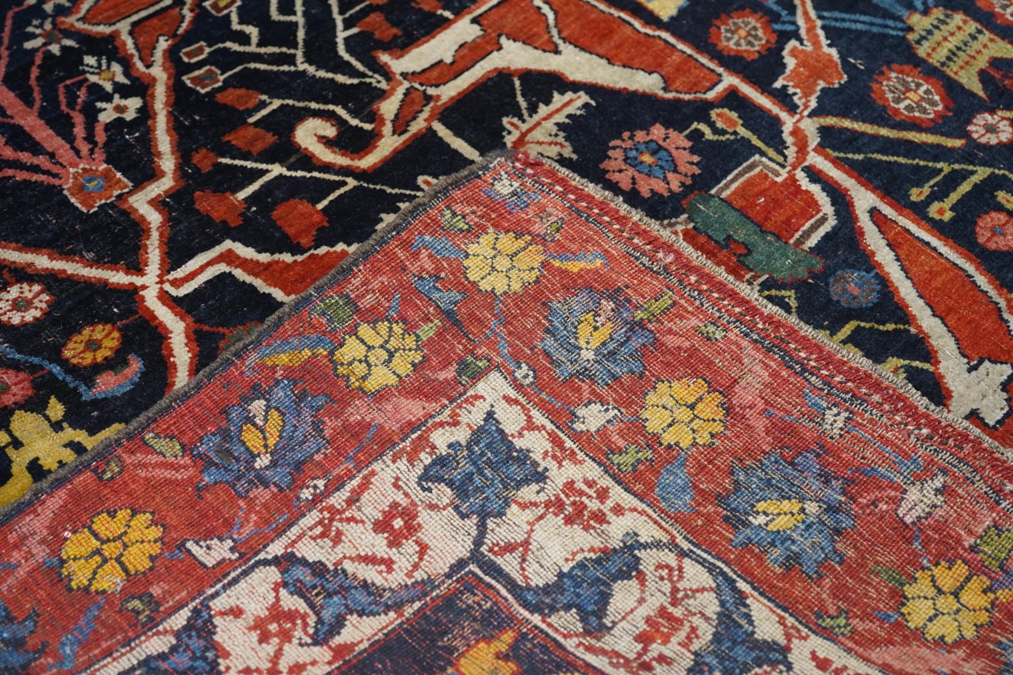Antiker persischer Garouss Bidjar (Wollstiftung) Teppich 5'9'' x 8'7'' im Angebot 4