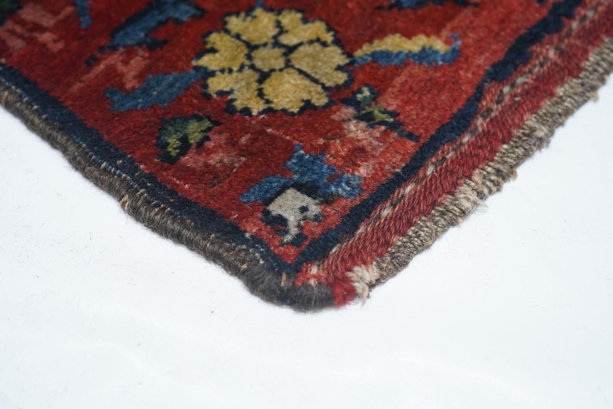 Fine Antique Persian Garouss Bidjar (Wool Foundation) Rug 5'9'' x 8'7'' In Excellent Condition For Sale In New York, NY