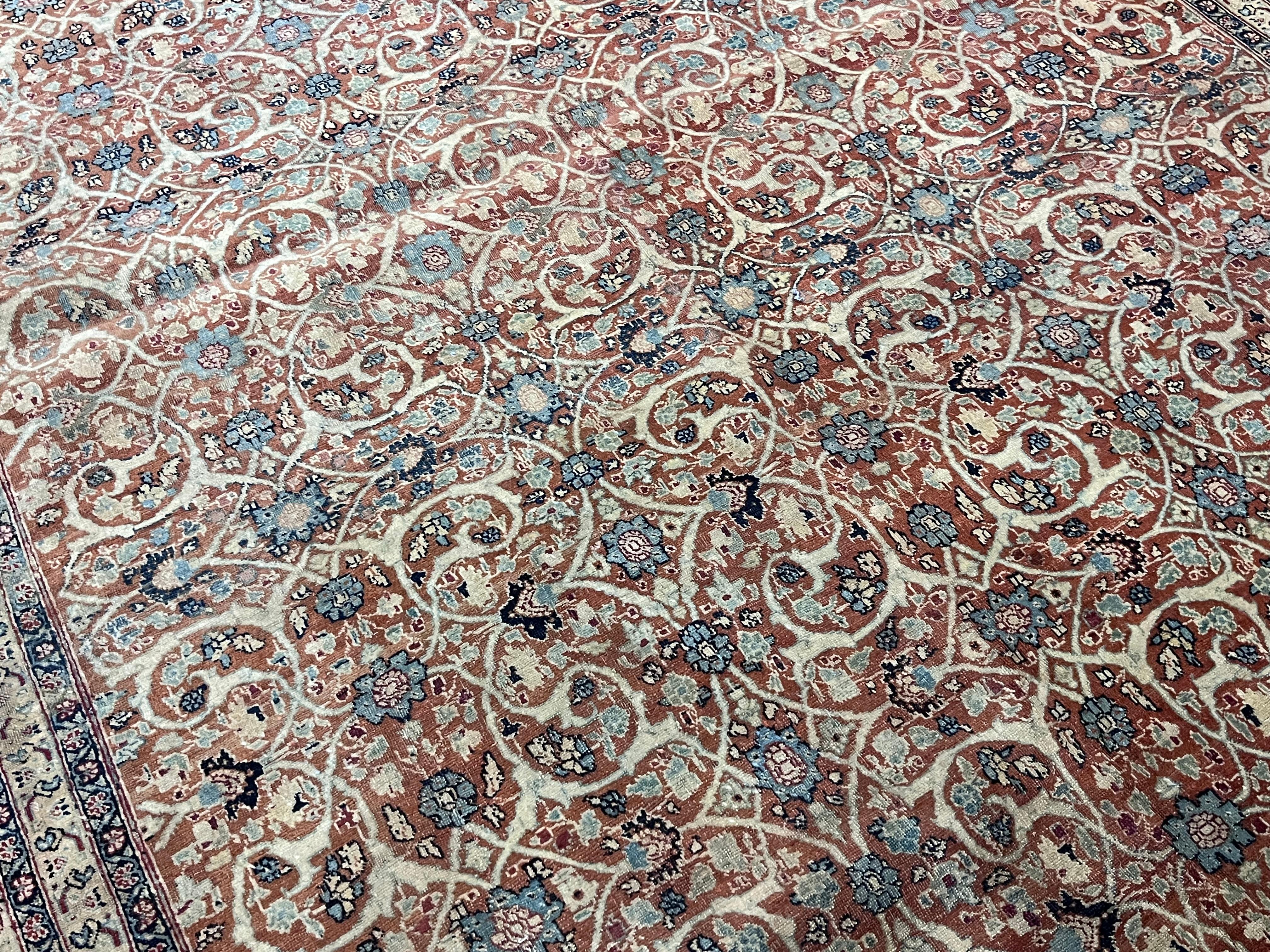 Fina alfombra persa antigua Haji Jalili Tabriz 1,80 x 1,80 m siglo XIX en venta