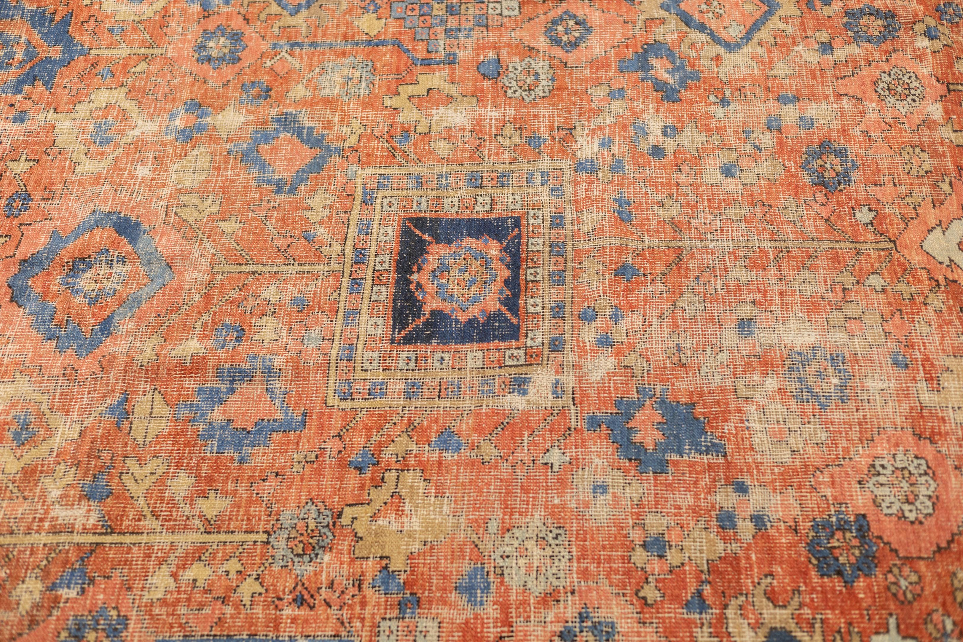 Fine Antique Persian Heriz 9'5