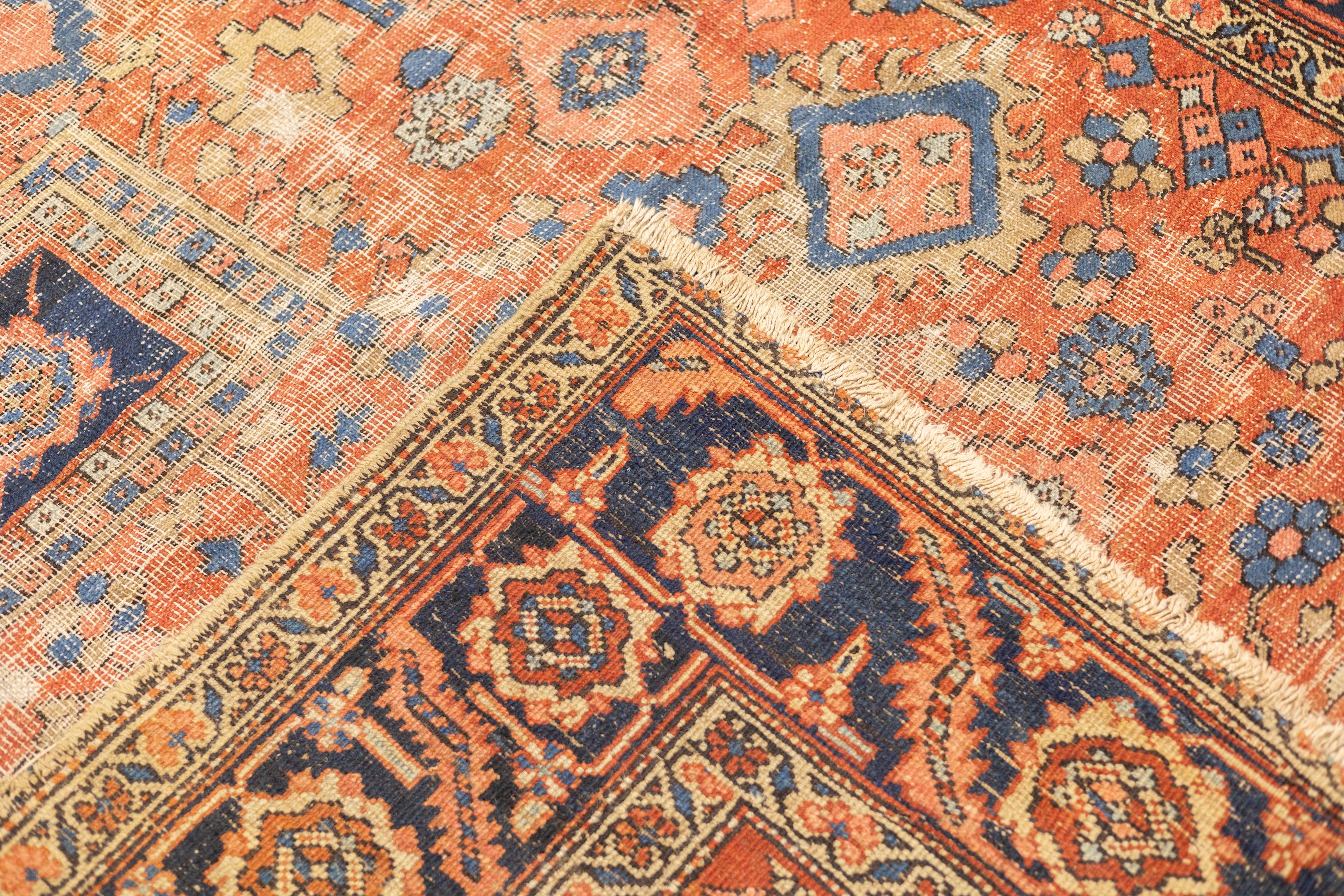 Fine Antique Persian Heriz 9'5