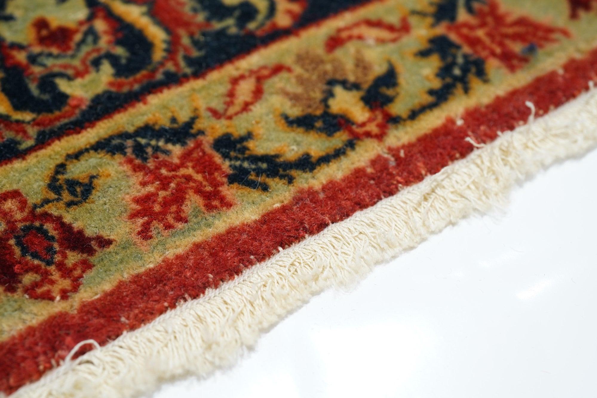 20th Century Fine Antique Persian Isfahan Rug 7'7'' x 10'11'' For Sale