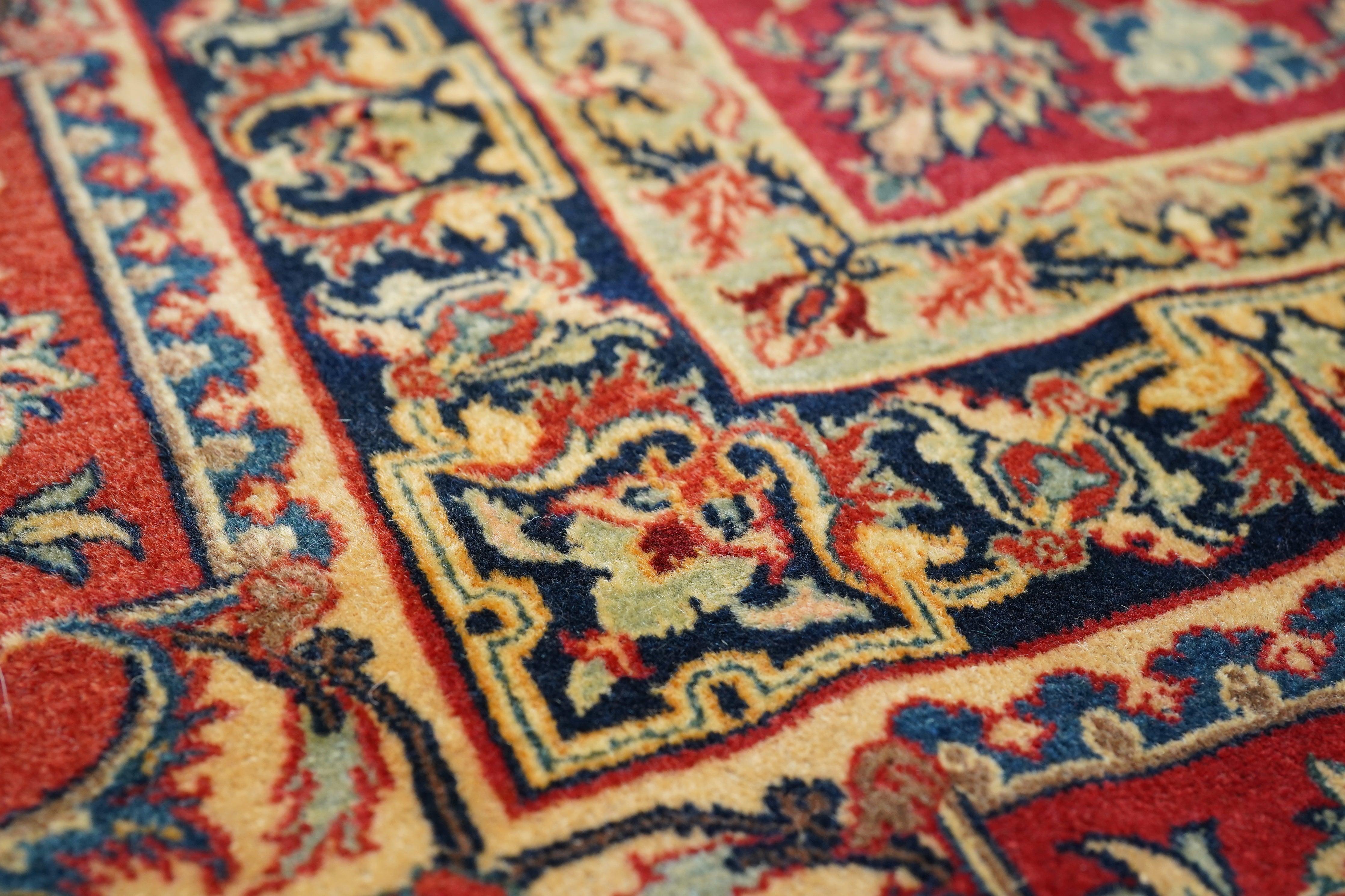 Fine Antique Persian Isfahan Rug 7'7'' x 10'11'' For Sale 2