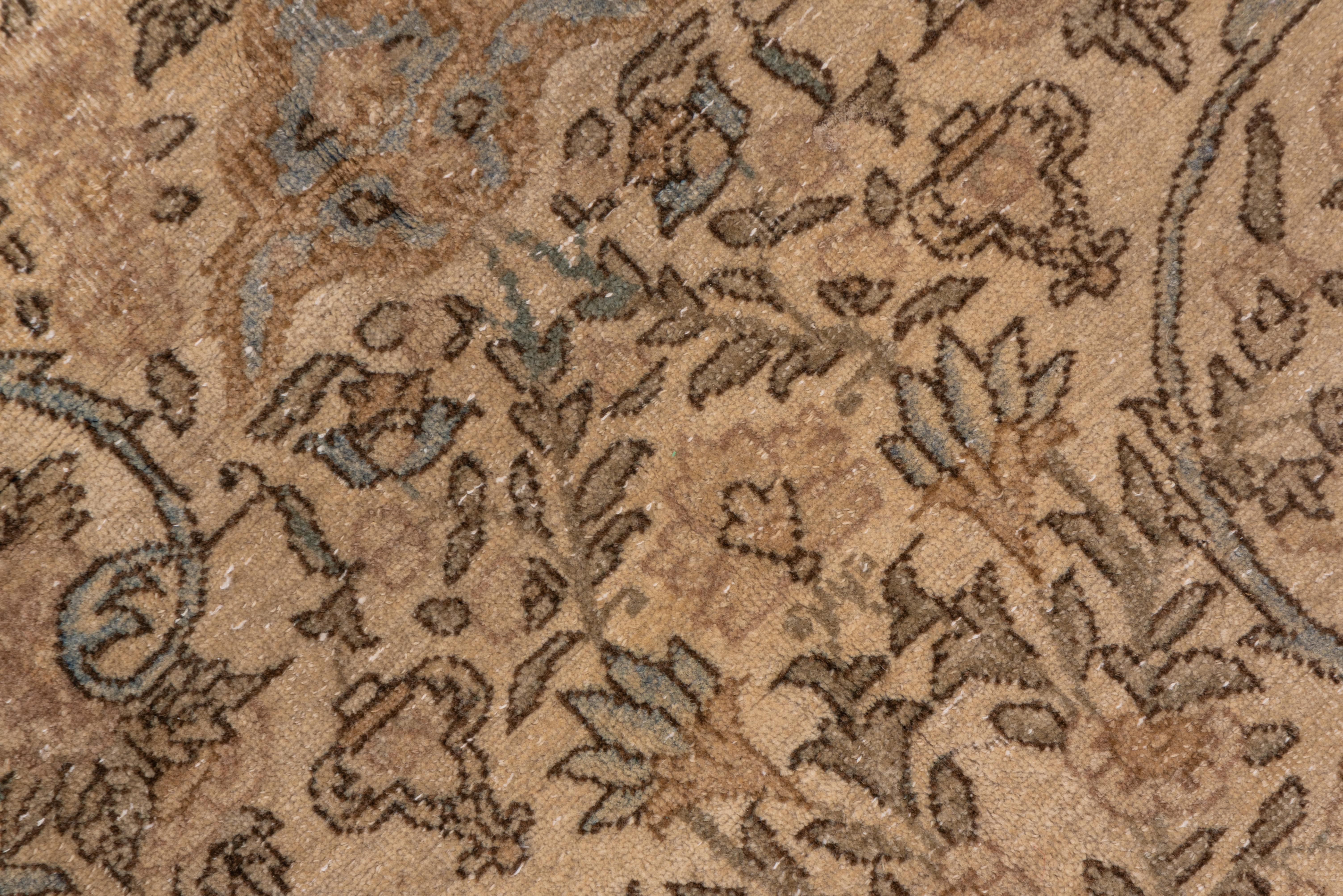 Fine Antique Persian Kerman Rug with Light Blue Accents, circa 1930s In Good Condition In New York, NY