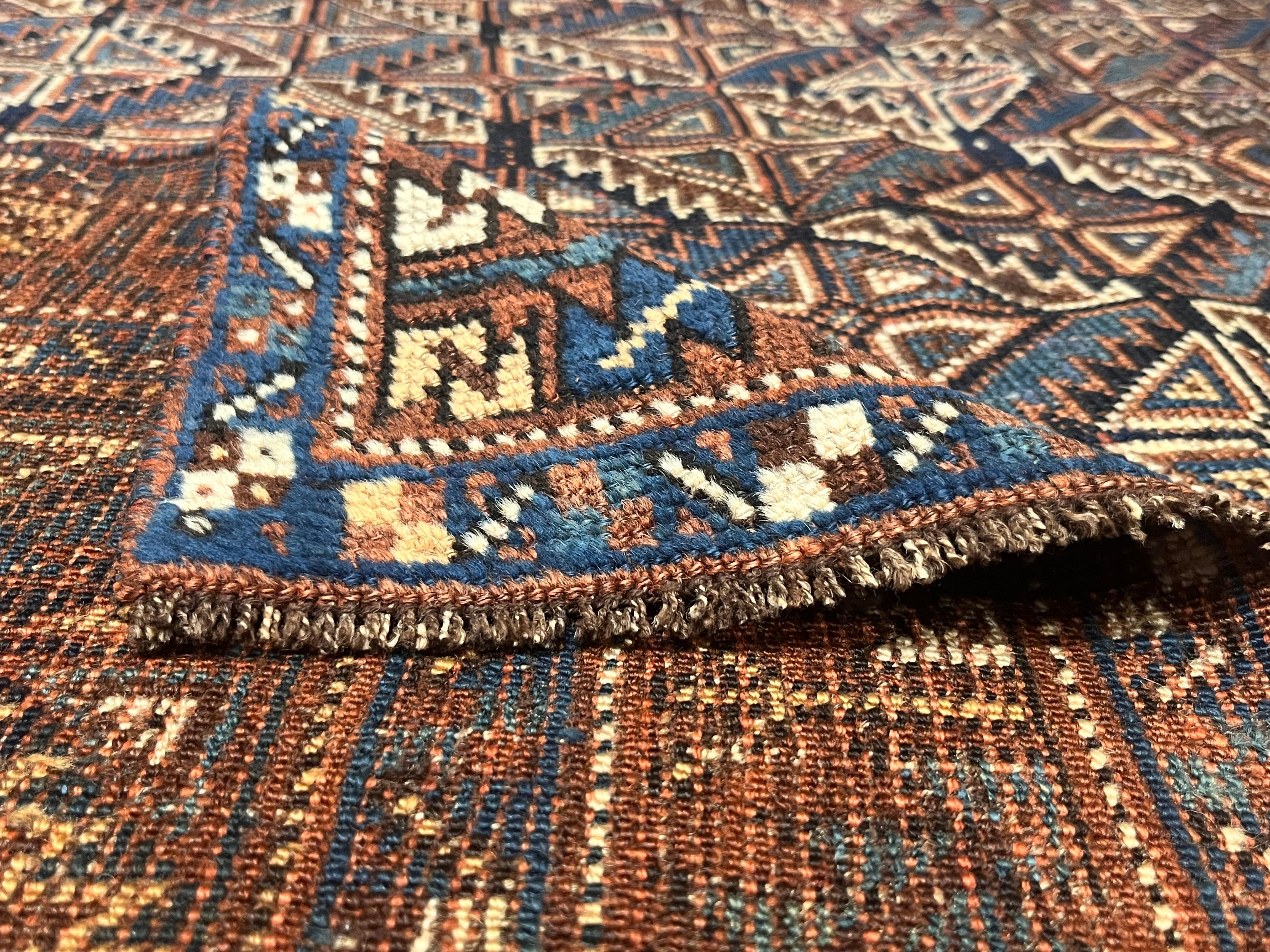 Feiner antiker persischer Khamseh Stammes-Wollteppich 4'8