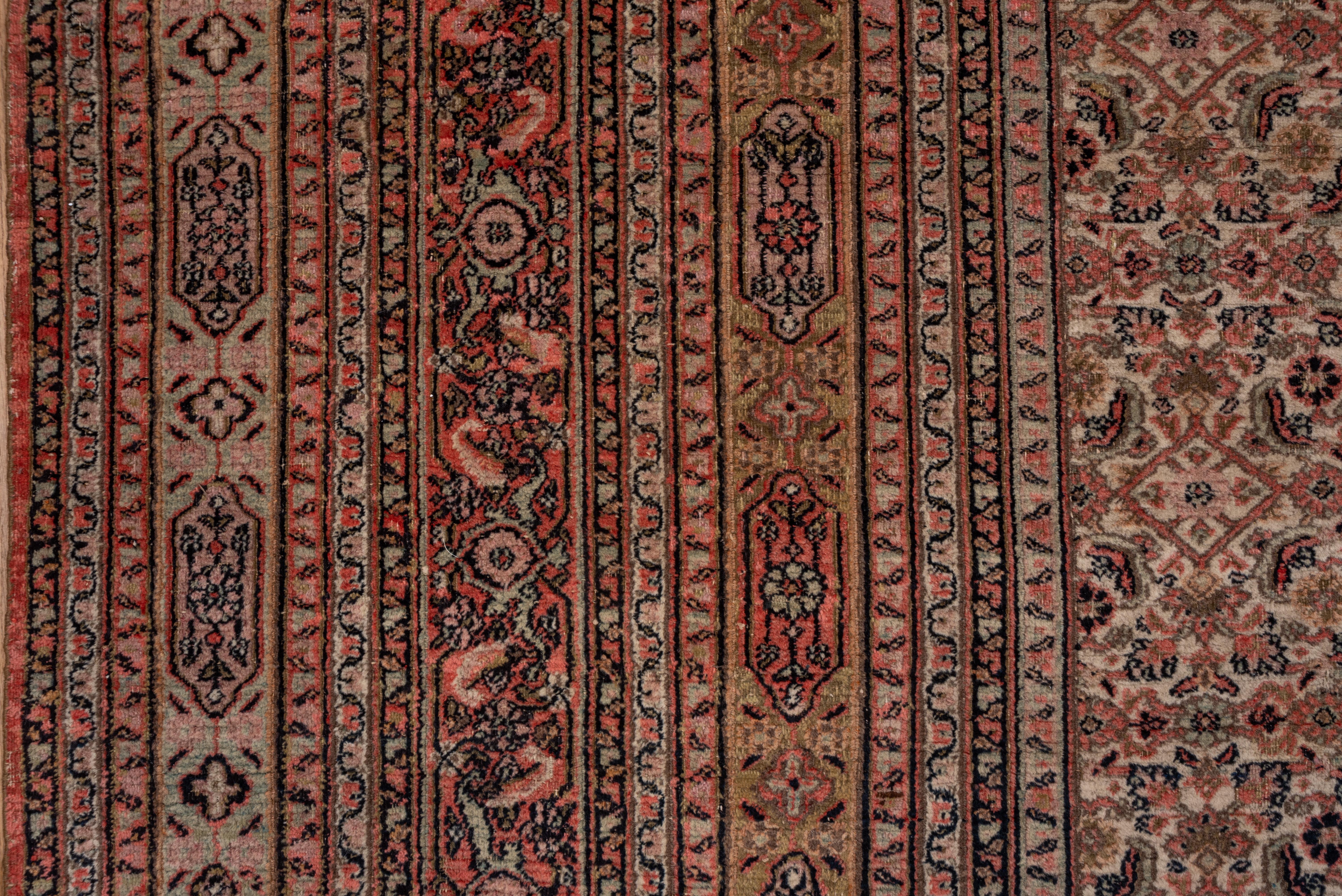 Antiker persischer Khorassan-Mansion-Teppich, um 1900 (Persisch) im Angebot