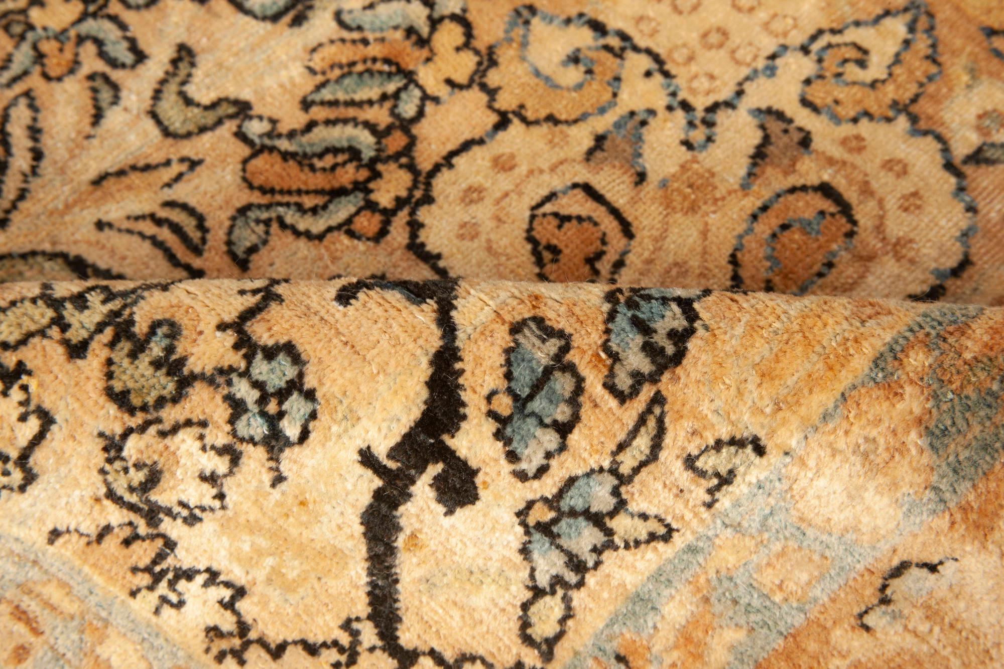 Antique Persian Kirman Handmade Wool Rug
Size: 9'10
