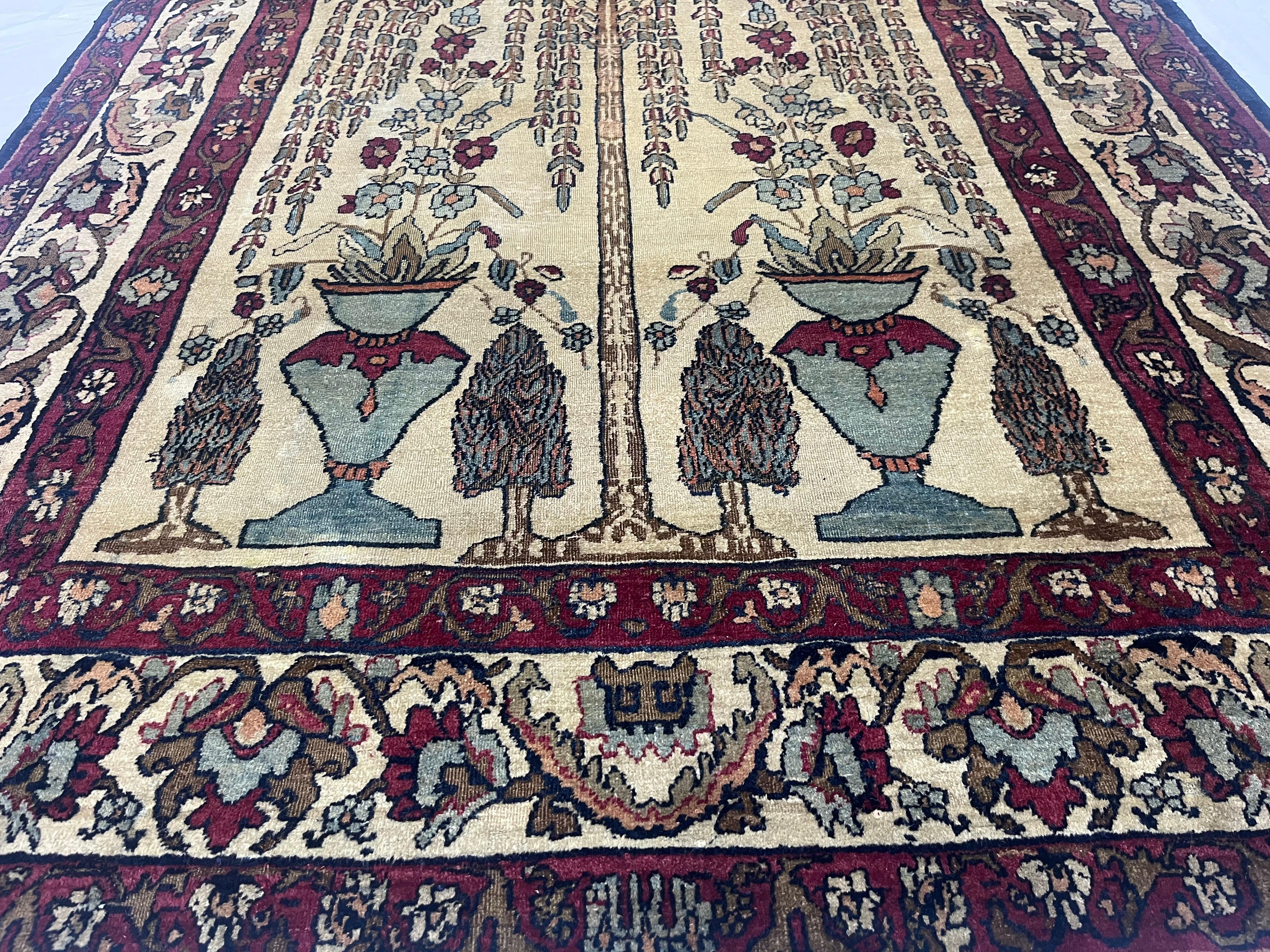 Fine Antique Persian Lavar Kerman Rug 4'1