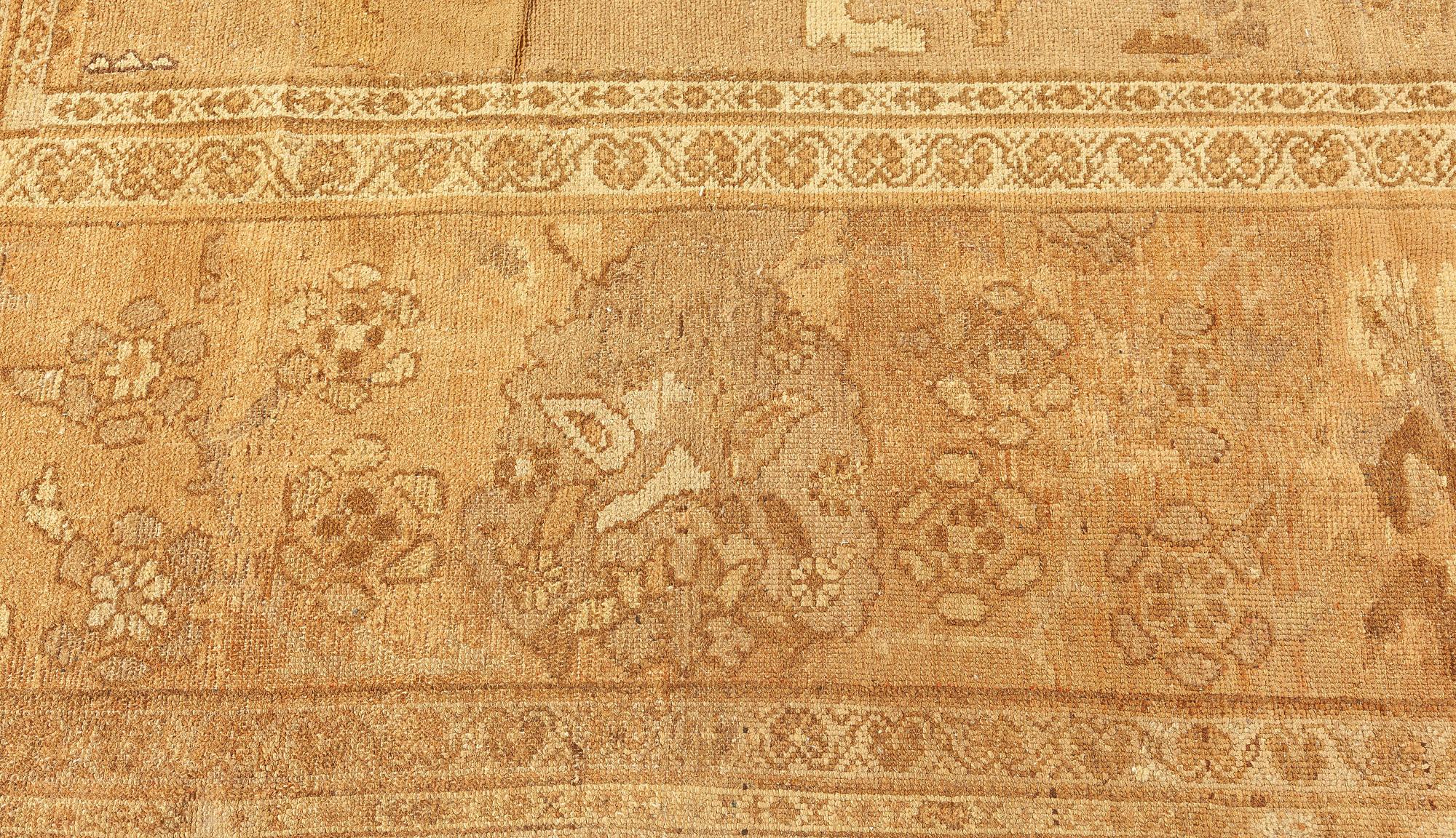 Antiker Persischer Malayer Handgefertigter Wollteppich (Wolle) im Angebot