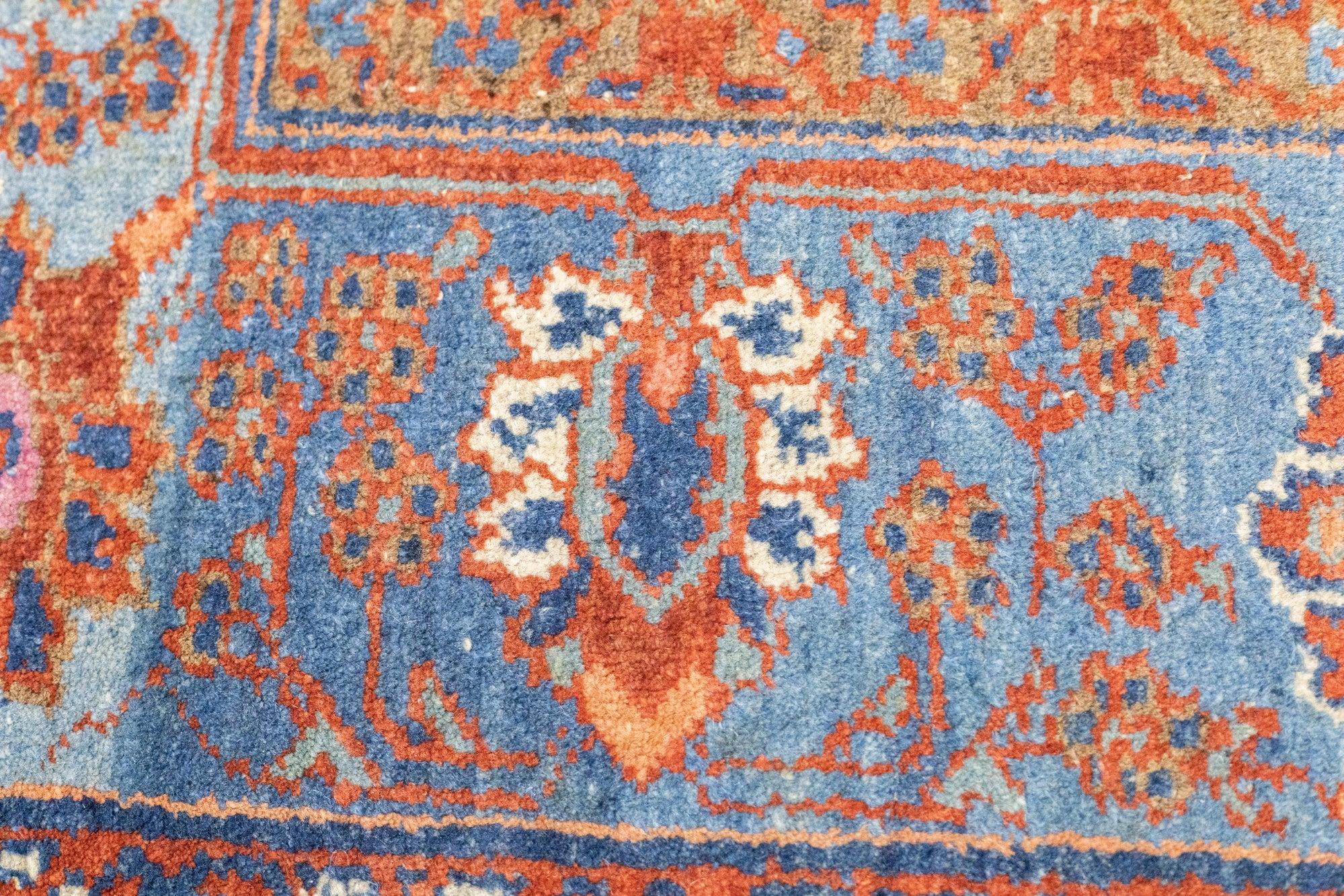 Antiker persischer Malayer-Teppich aus Persien, 4'7'' x 6'1'' (Handgeknüpft) im Angebot