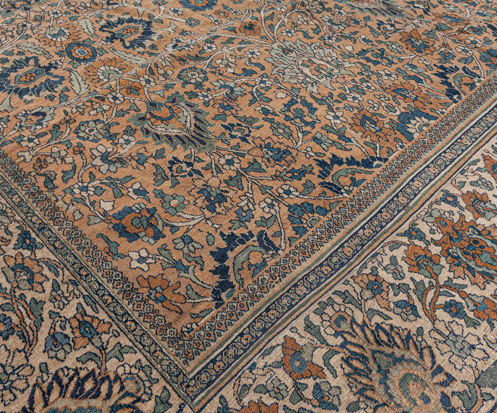 XIXe siècle Tapis persan ancien Meshad Botanic fait à la main Doris Leslie Blau en vente