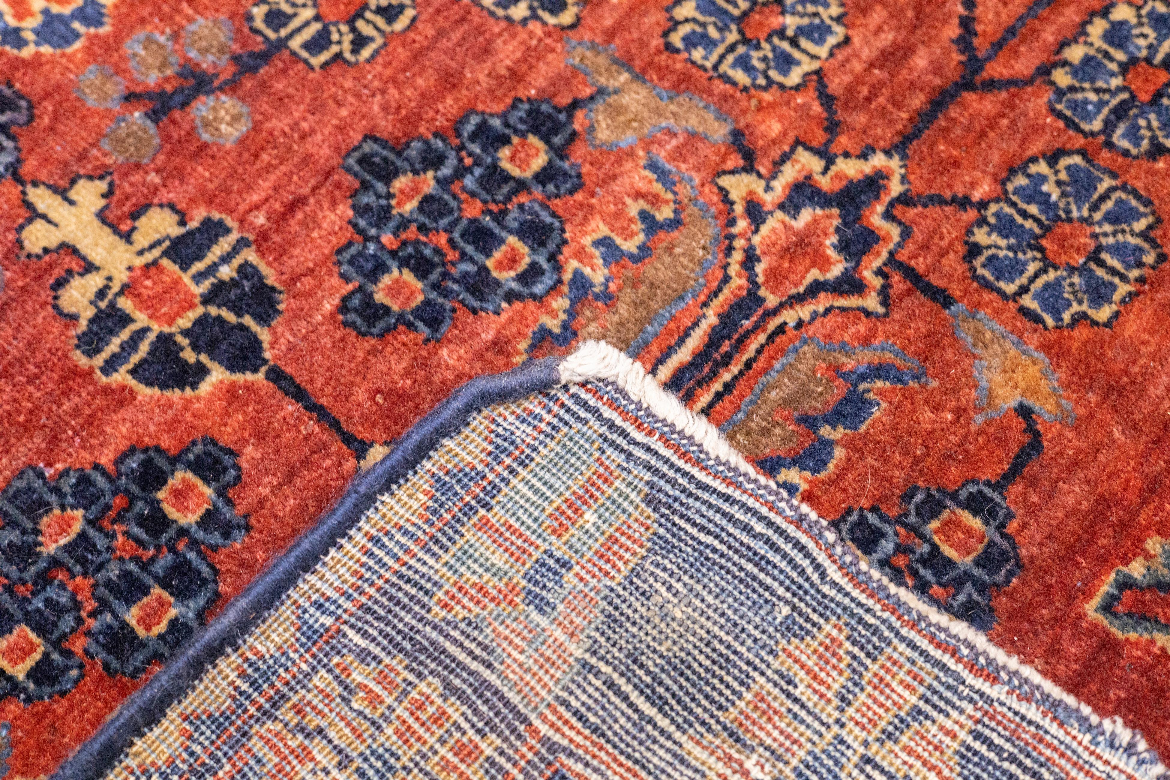 Fine Antique Persian Mohajeran Sarouk Rug 2'5'' x 4'9'' For Sale 3