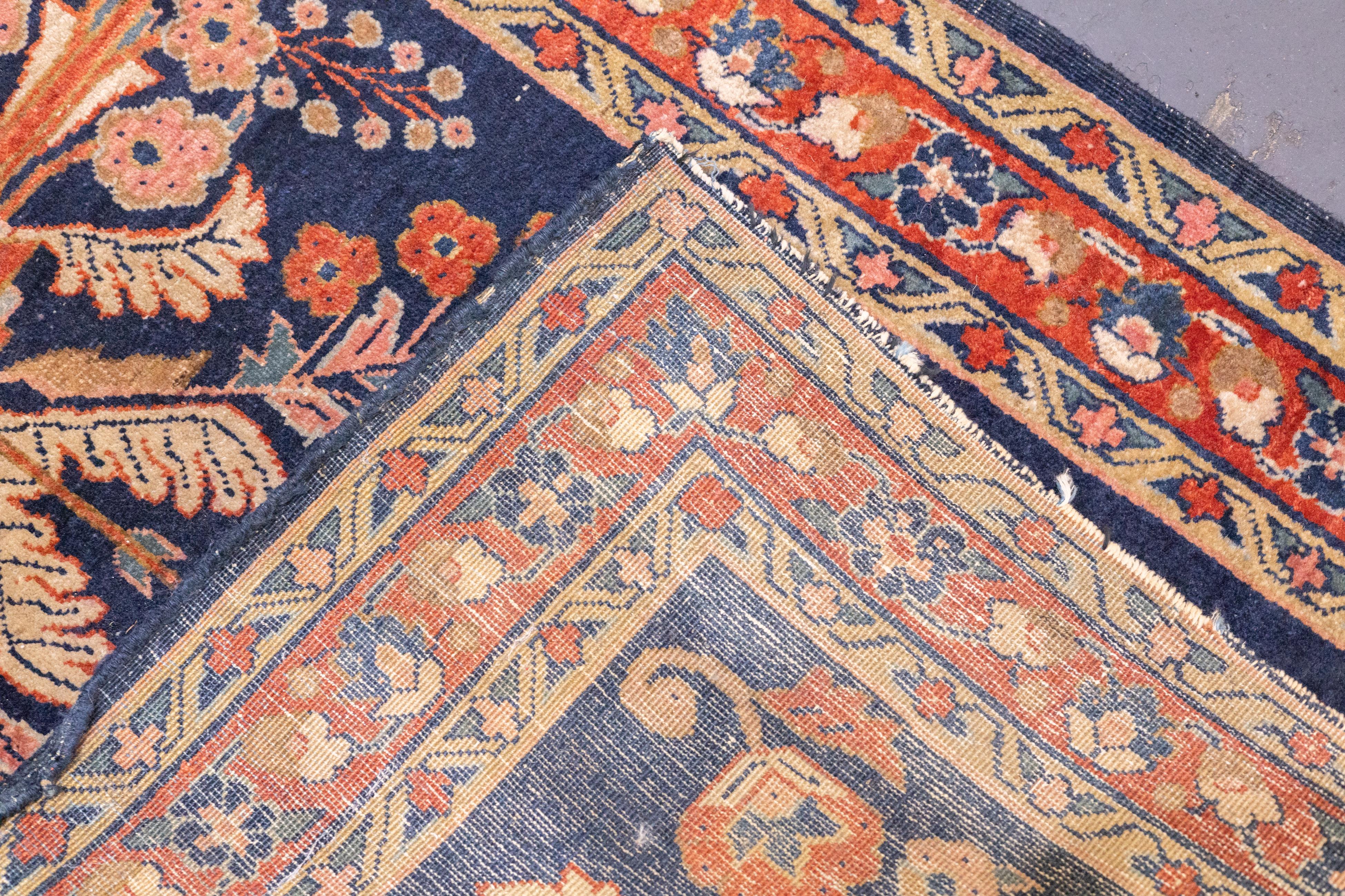 Antiker persischer Mohajeran Sarouk-Teppich aus Sarouk, 2'7'' x 5'4'' im Angebot 4