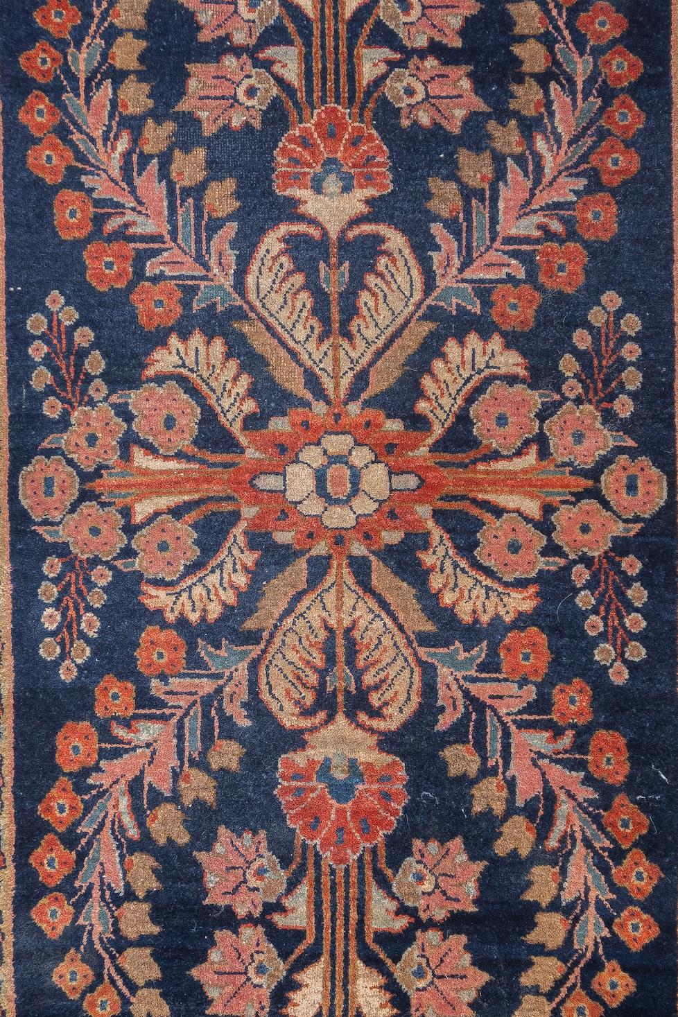 Antiker persischer Mohajeran Sarouk-Teppich aus Sarouk, 2'7'' x 5'4'' im Zustand „Gut“ im Angebot in New York, NY