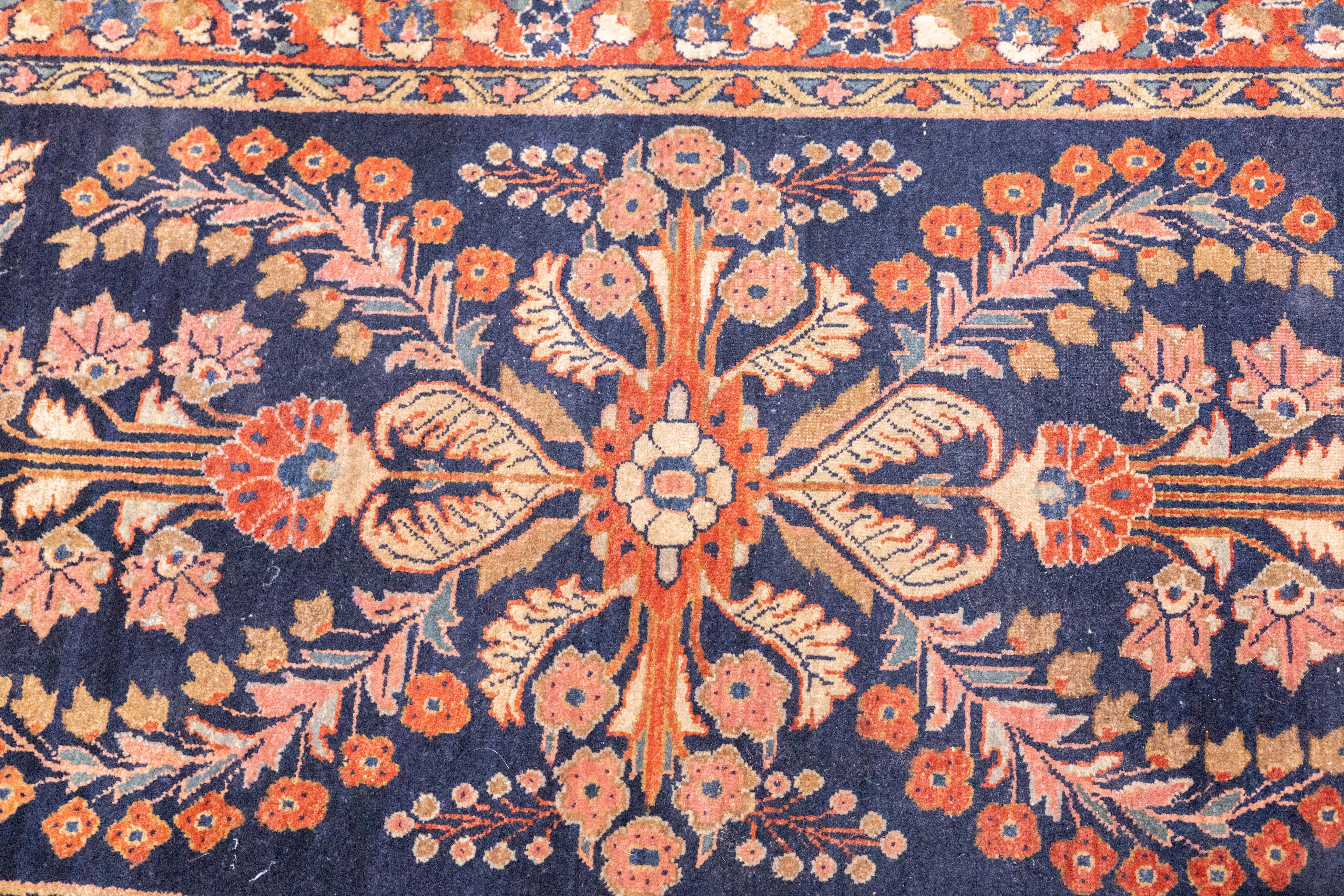 Antiker persischer Mohajeran Sarouk-Teppich aus Sarouk, 2'7'' x 5'4'' im Angebot 2
