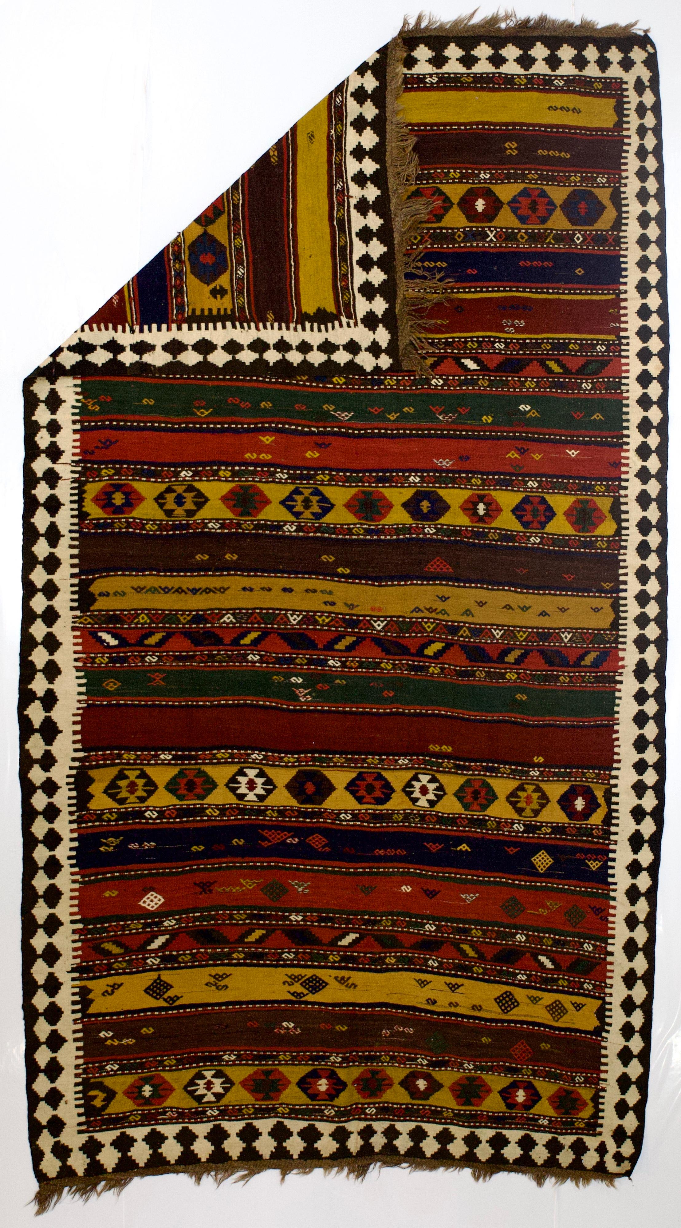 Fine Antique Persian Qashqai Tribal Kilim Rug 5'10