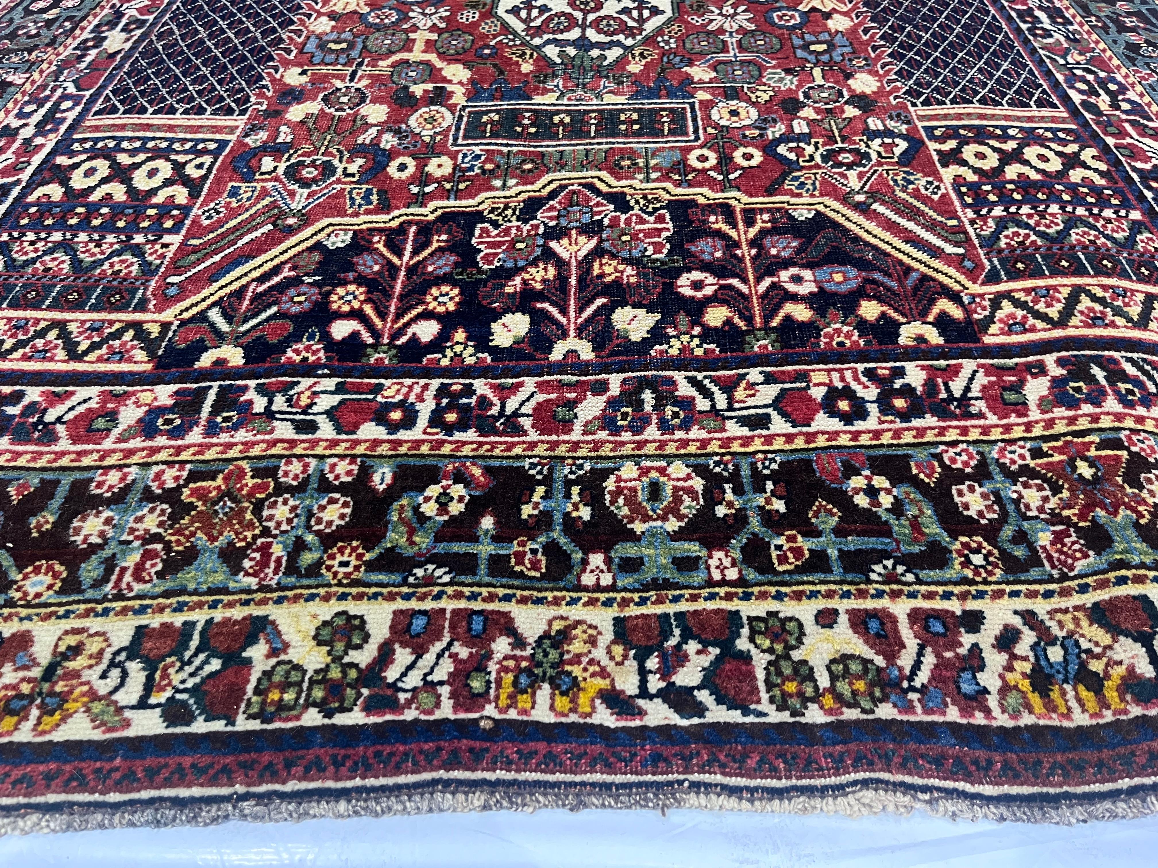 Tappeto antico in lana tribale persiana Qashqai 4'9