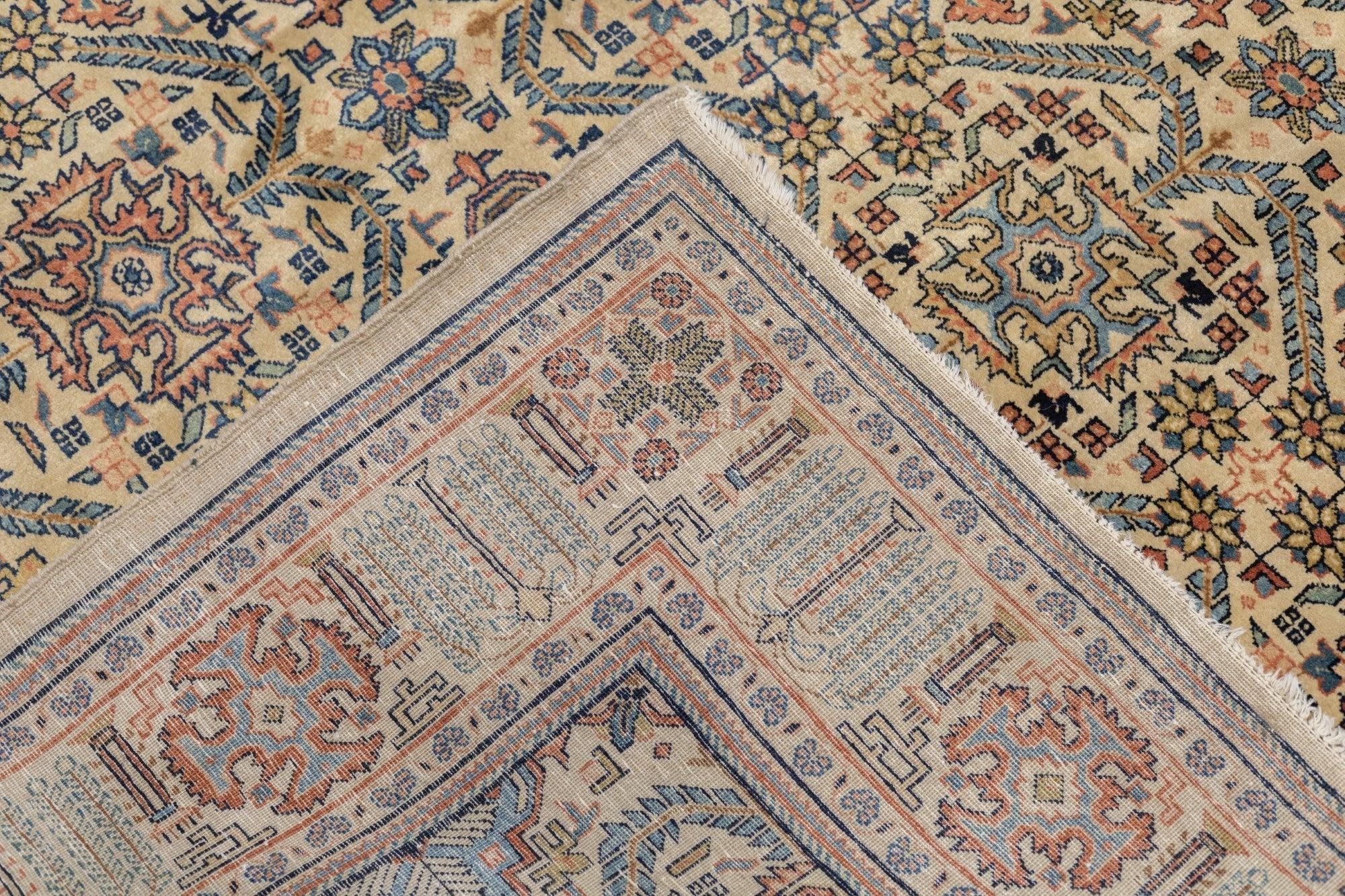 Fine Antique Persian Sarouk Rug 6'2'' x 8'7'' For Sale 5