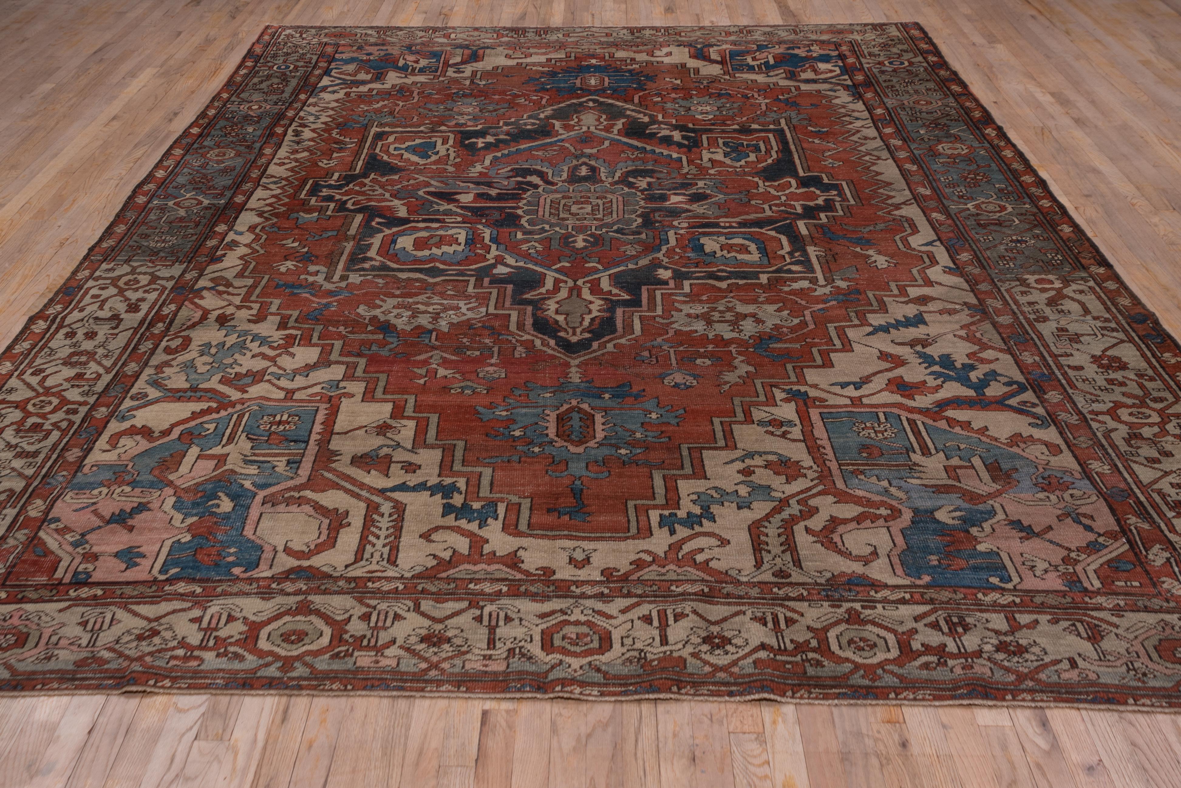 Fine Antique Persian Serapi Rug with Great Colors 2