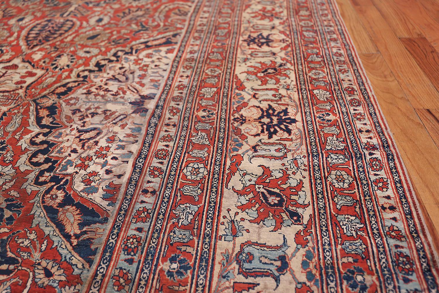 Nazmiyal Collection Antique Persian Silk Heriz Carpet. Size: 10 ft x 13 ft 4