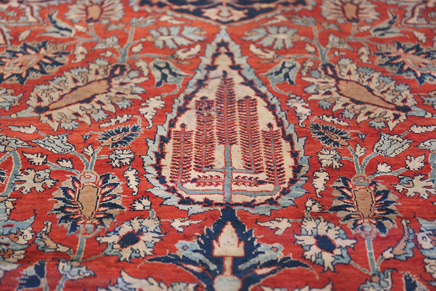 Nazmiyal Collection Antique Persian Silk Heriz Carpet. Size: 10 ft x 13 ft 1