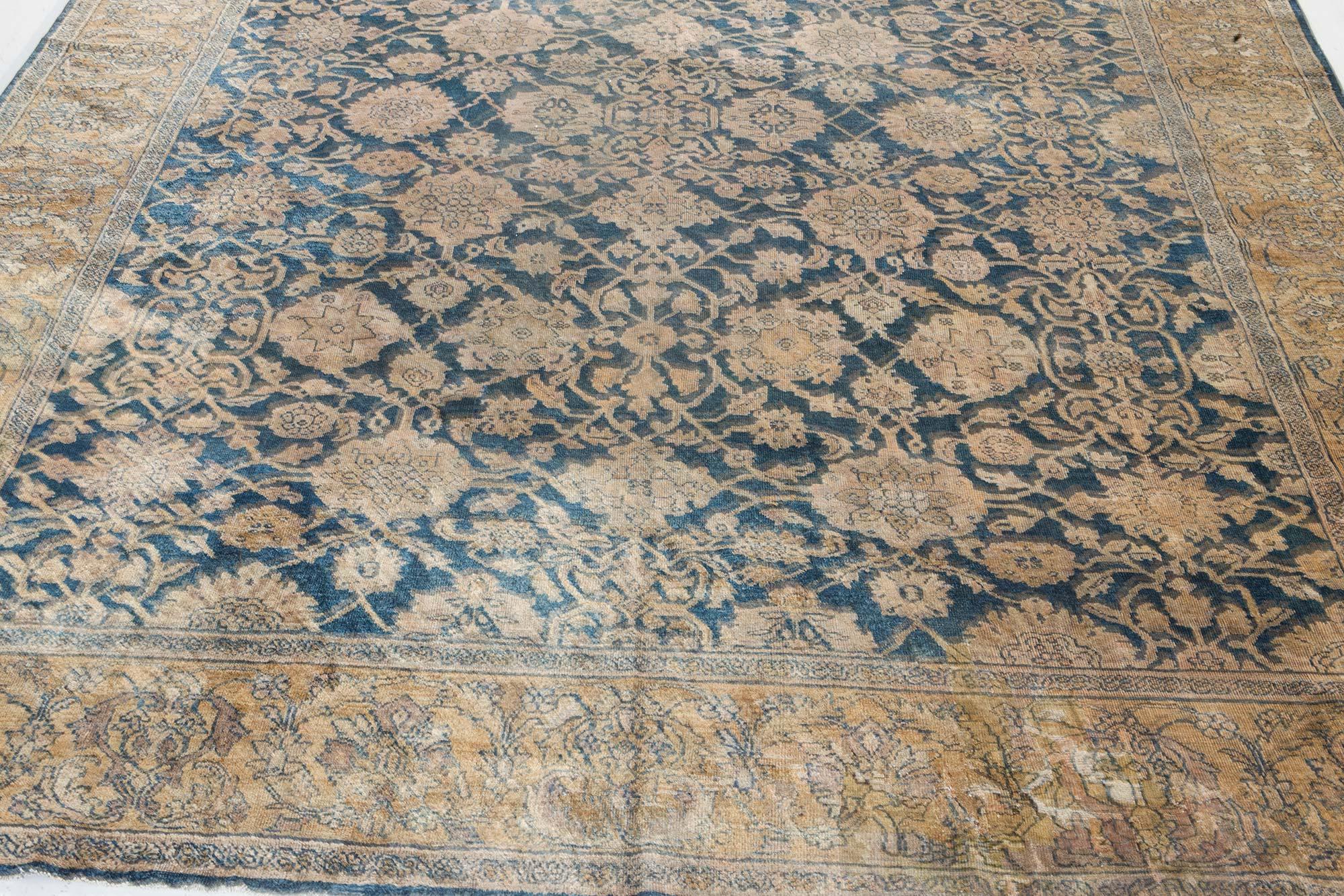 Antique Persian Sultanabad Handmade Wool Rug For Sale 3