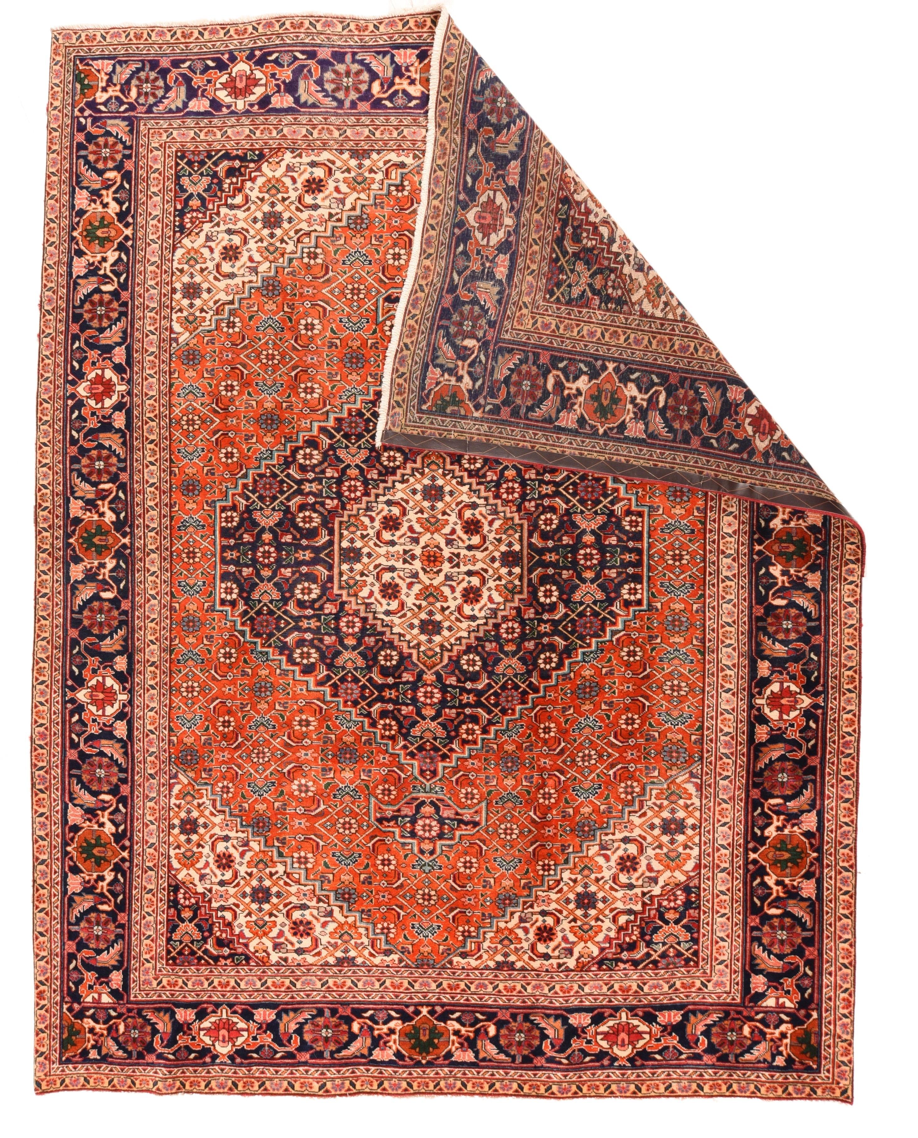 Feiner antiker persischer Tabriz Teppich 7'4'' x 9'7''.  Alle Herati, von den marineblauen Eckkernen über die ecrufarbenen gestuften Ecken, das rostfarbene Feld, das gestufte marineblaue Medaillon mit Anhängern und das ecrufarbene sechseckige