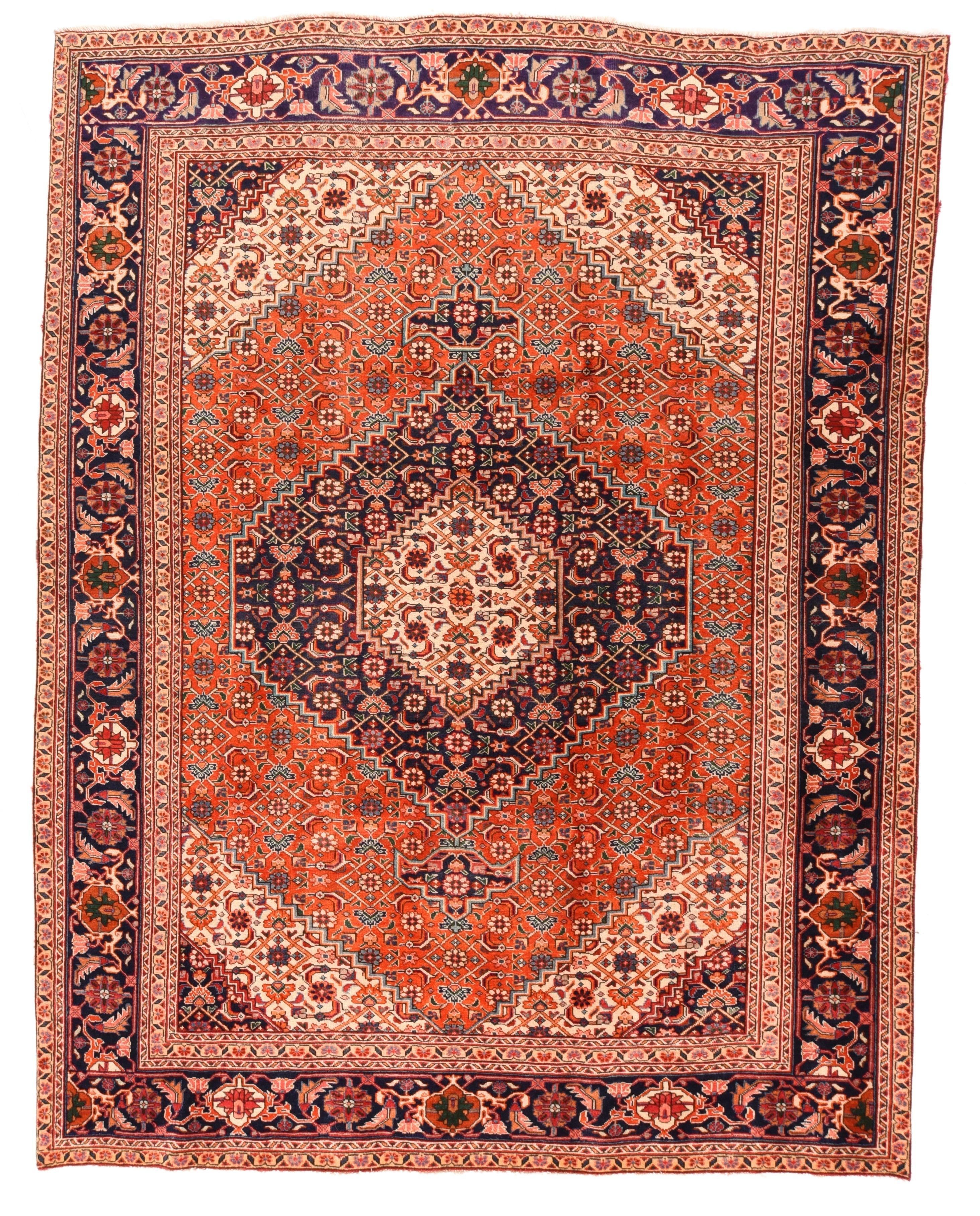 Feiner antiker persischer Täbris-Teppich 7'4'' x 9'7'' (Persisch) im Angebot