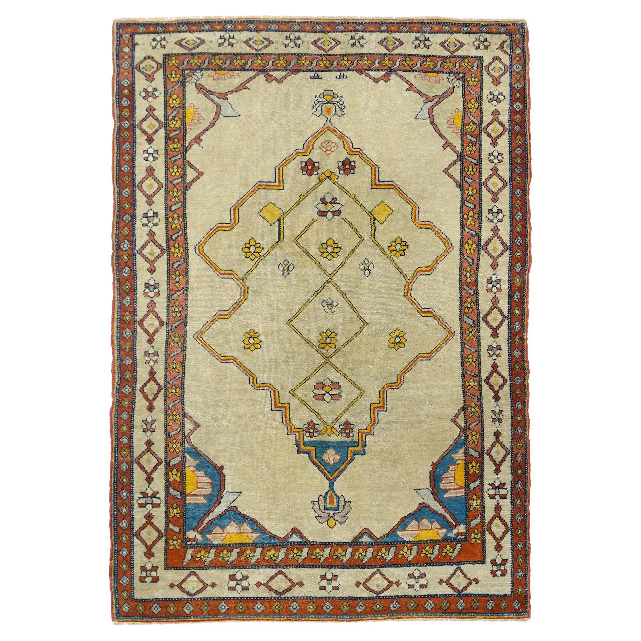 Fine Antique Persian Tribal Bakhshayesh Rug For Sale