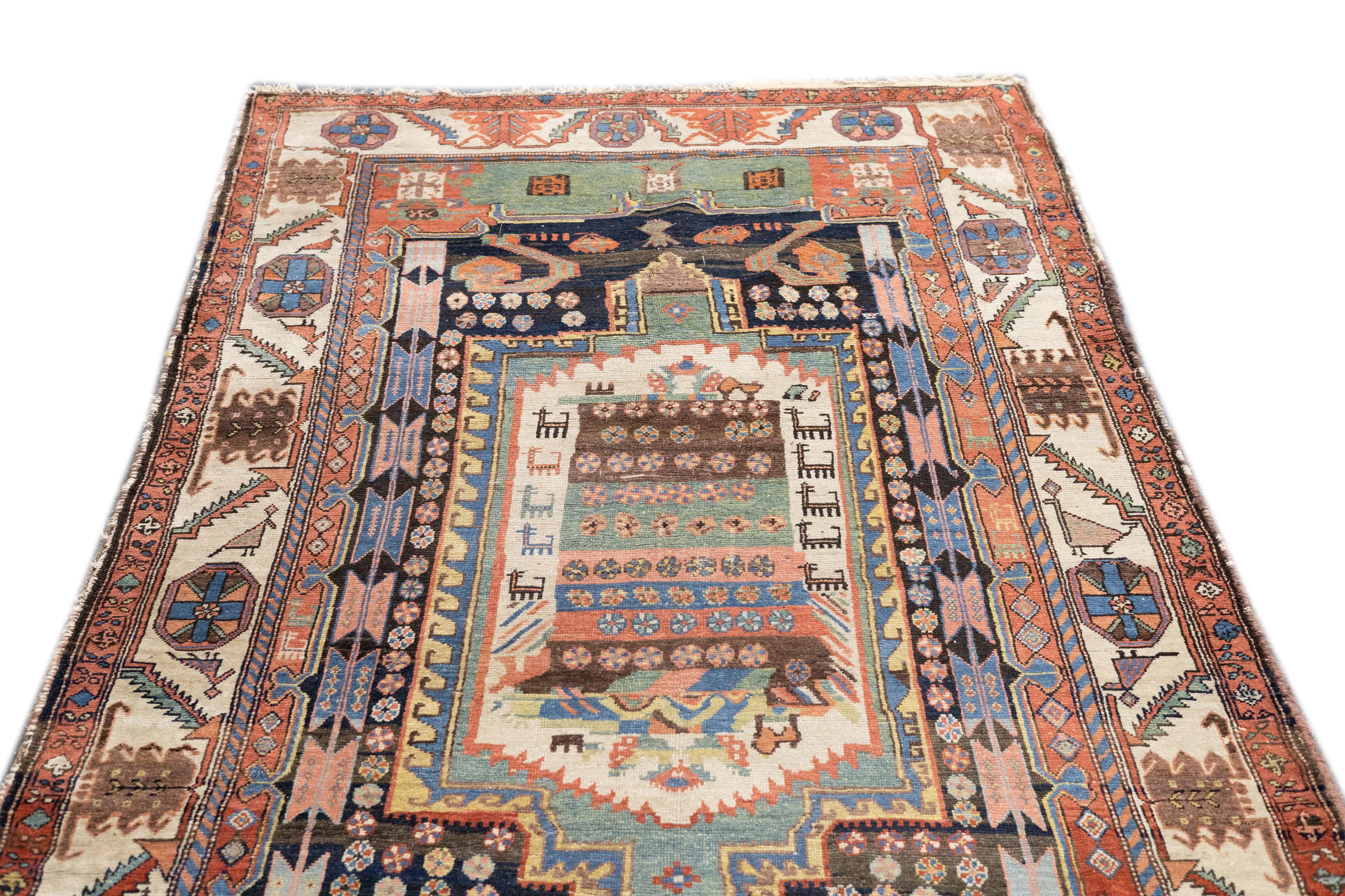 Fine Antique Persian Tribal Bakhtiari Rug 4'11'' x 9'7'' For Sale 5