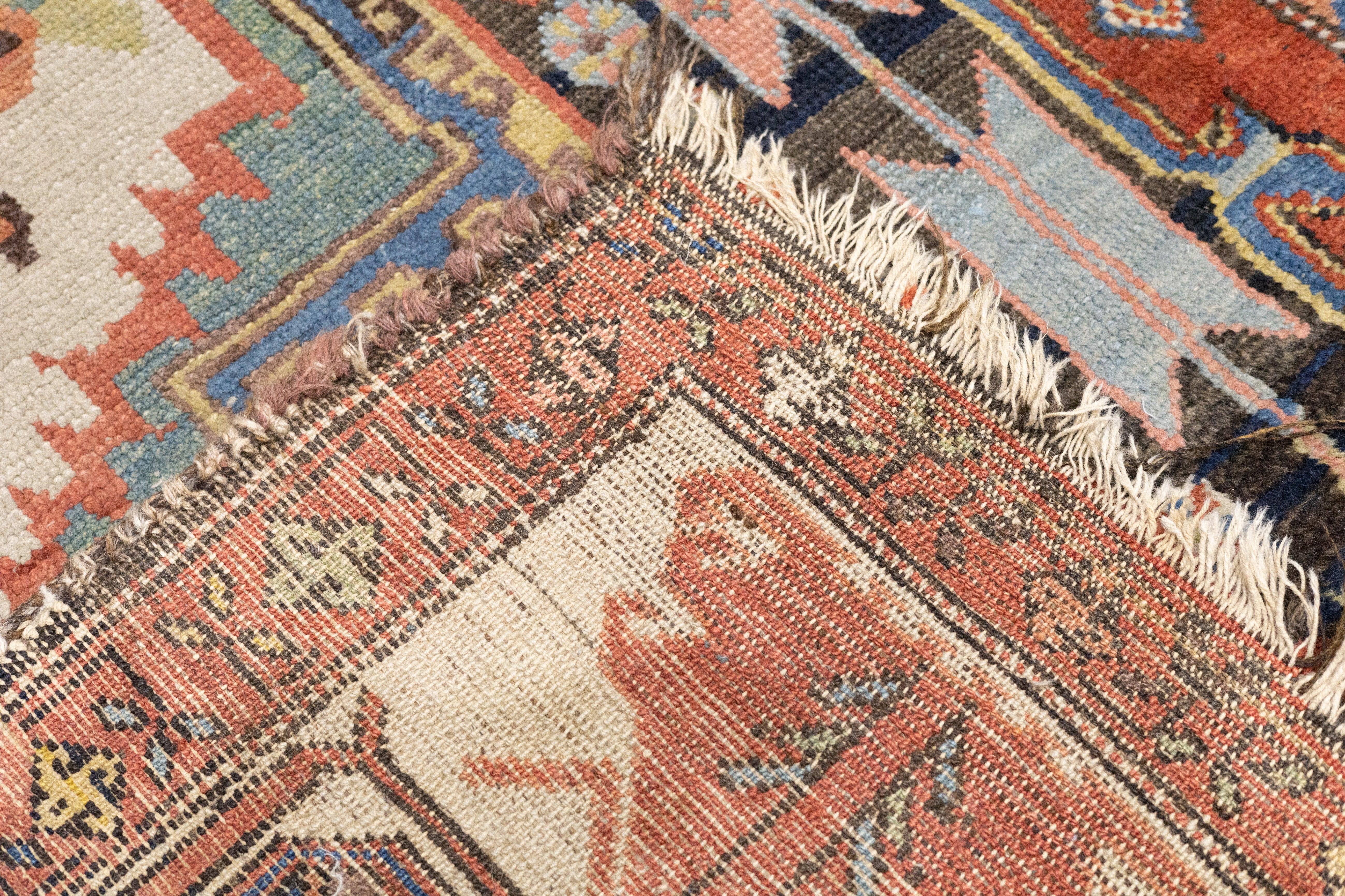 Fine Antique Persian Tribal Bakhtiari Rug 4'11'' x 9'7'' For Sale 8