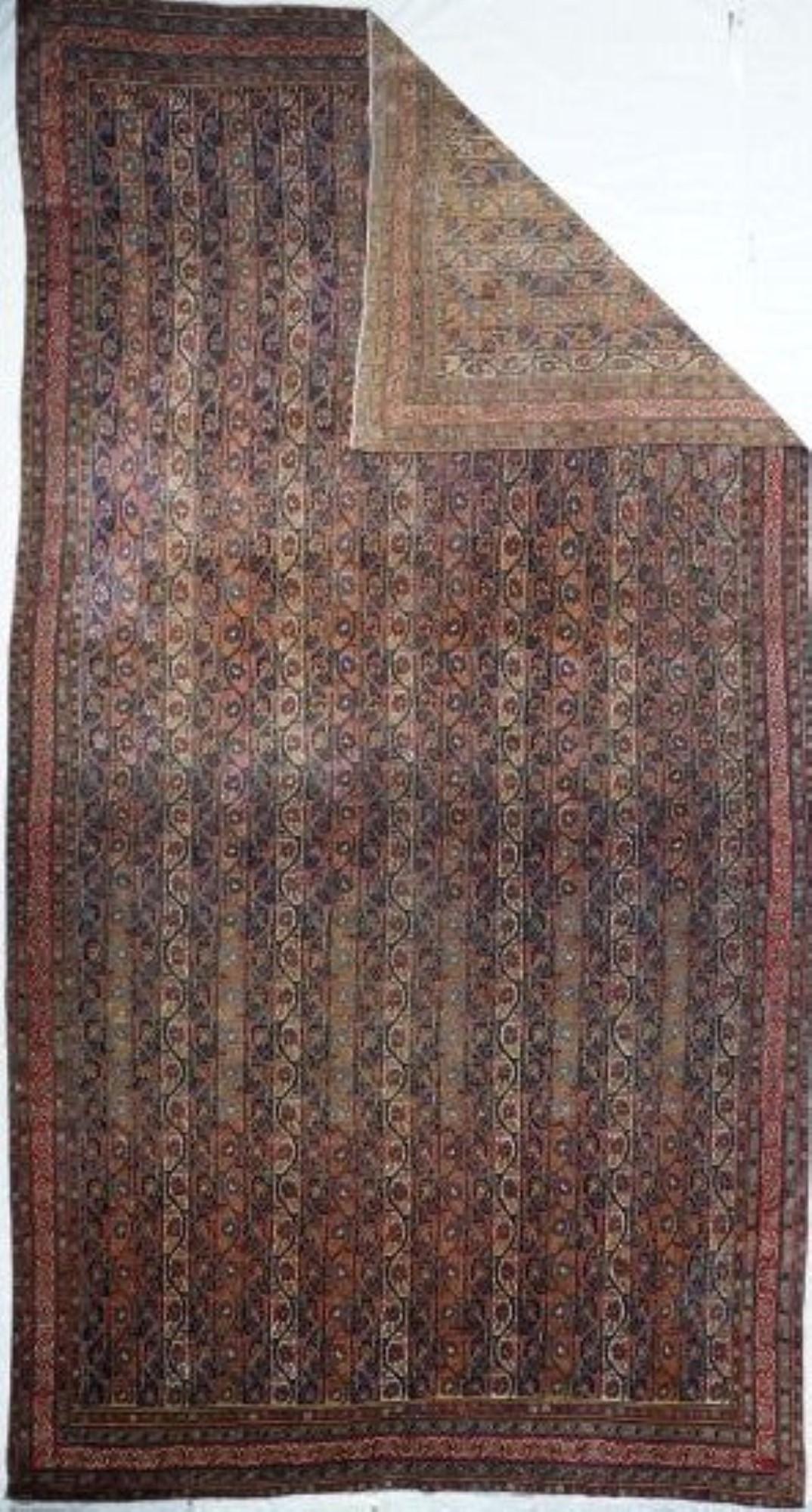 Fine Antique Tribal Qashqai Rug 8'4'' x 15'4''.