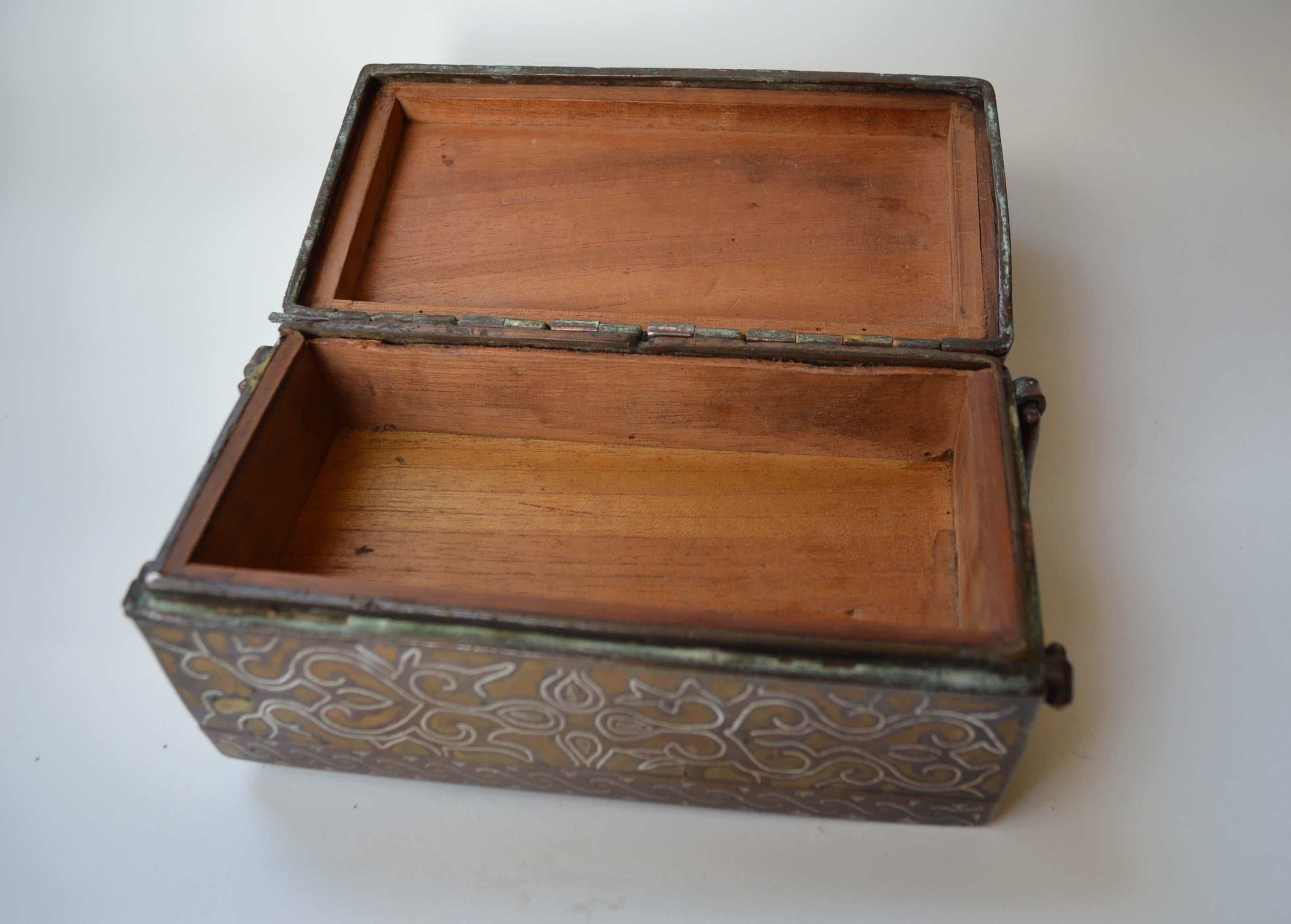 Fine Antique Philippine Bronze Silver Brass Inlaid Betel Box Collectible Boxes For Sale 1